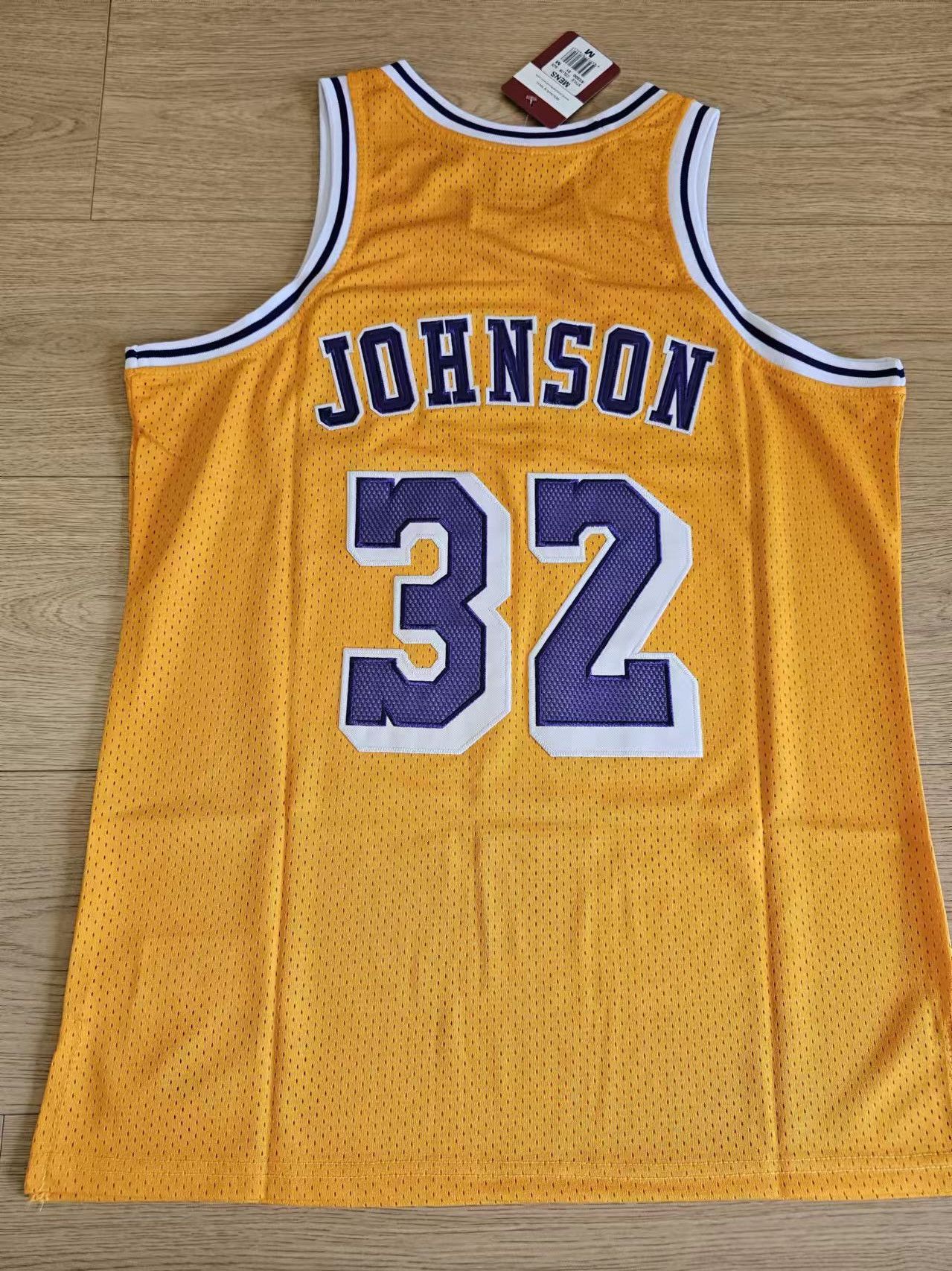 NBA 1984 85 Los Angeles Lakers 32 Earvin Johnson Jersey Size US M / EU 48-50 / 2 - 1 Thumbnail