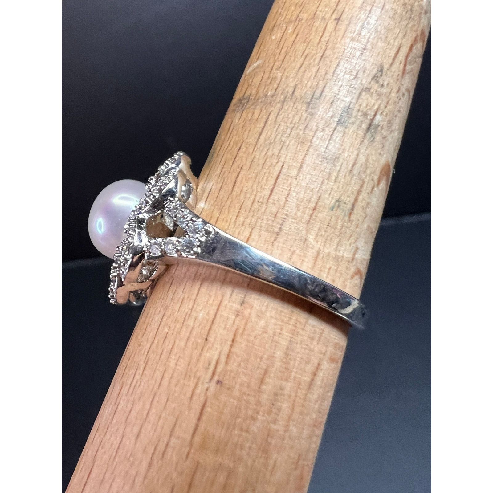 Other Freshwater pearl and Cz cocktail ring size 9 Size ONE SIZE - 6 Thumbnail