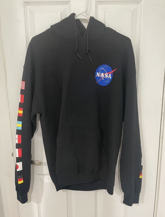 Forever 21 nasa hoodie deals