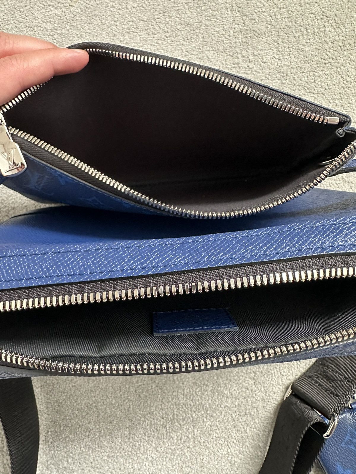 Louis Vuitton Louis Vuitton Trio Messenger Bag Size ONE SIZE - 5 Thumbnail
