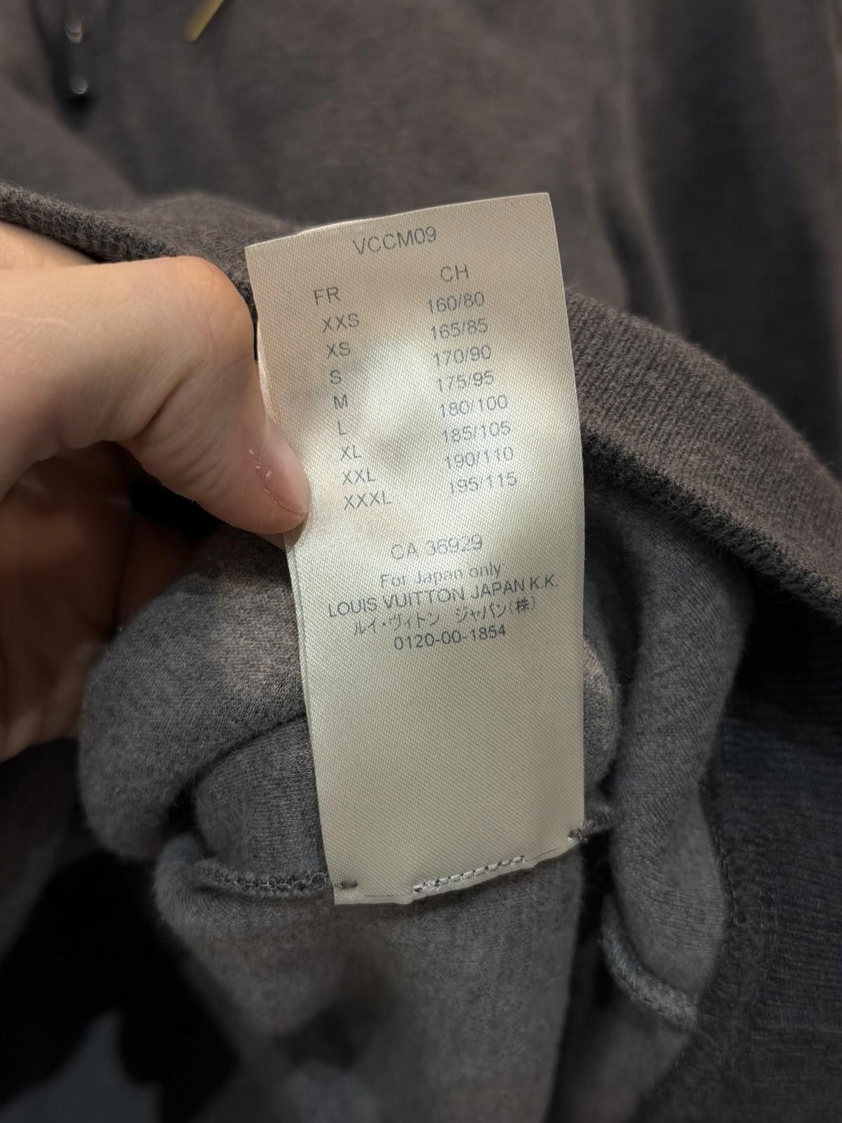 Louis Vuitton LOUIS VUITTON - MEN’S Gray "LV" HOODIE ZIP UP - Size XXL Size US XXL / EU 58 / 5 - 12 Thumbnail