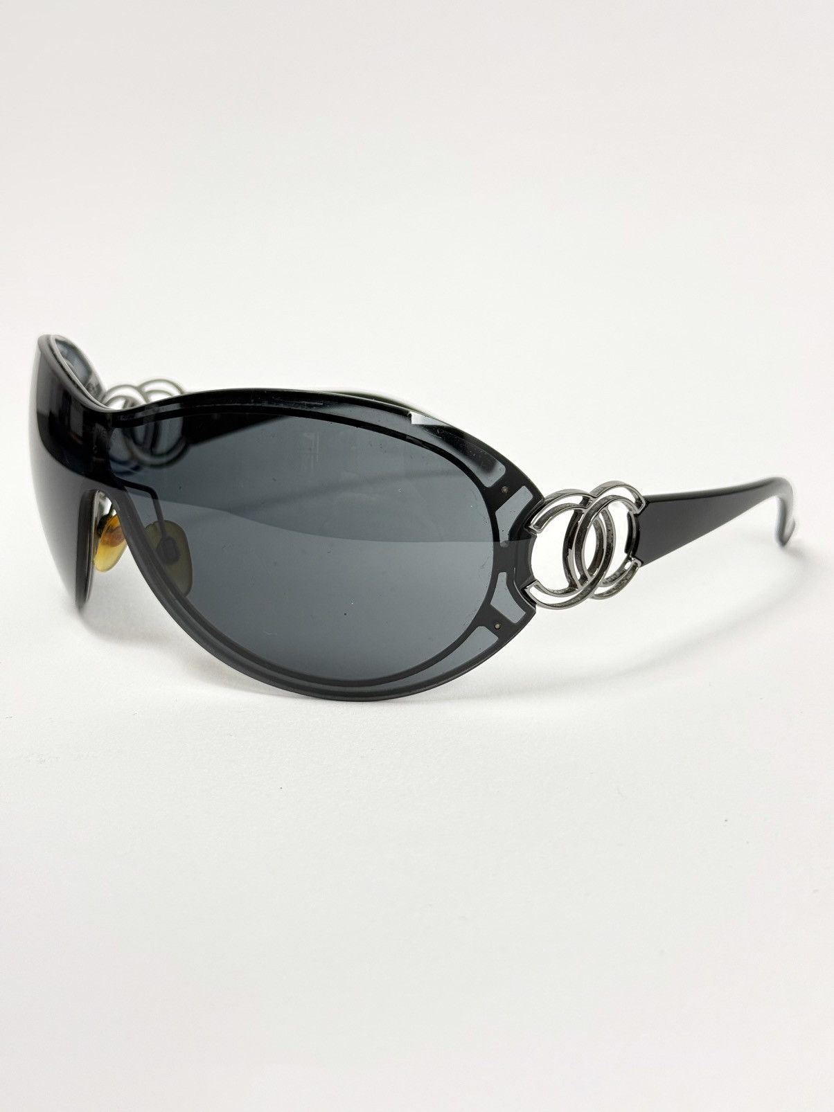 Chanel Y2K CHANEL LOGO BLACK SUNGLASSES Size ONE SIZE - 1 Thumbnail