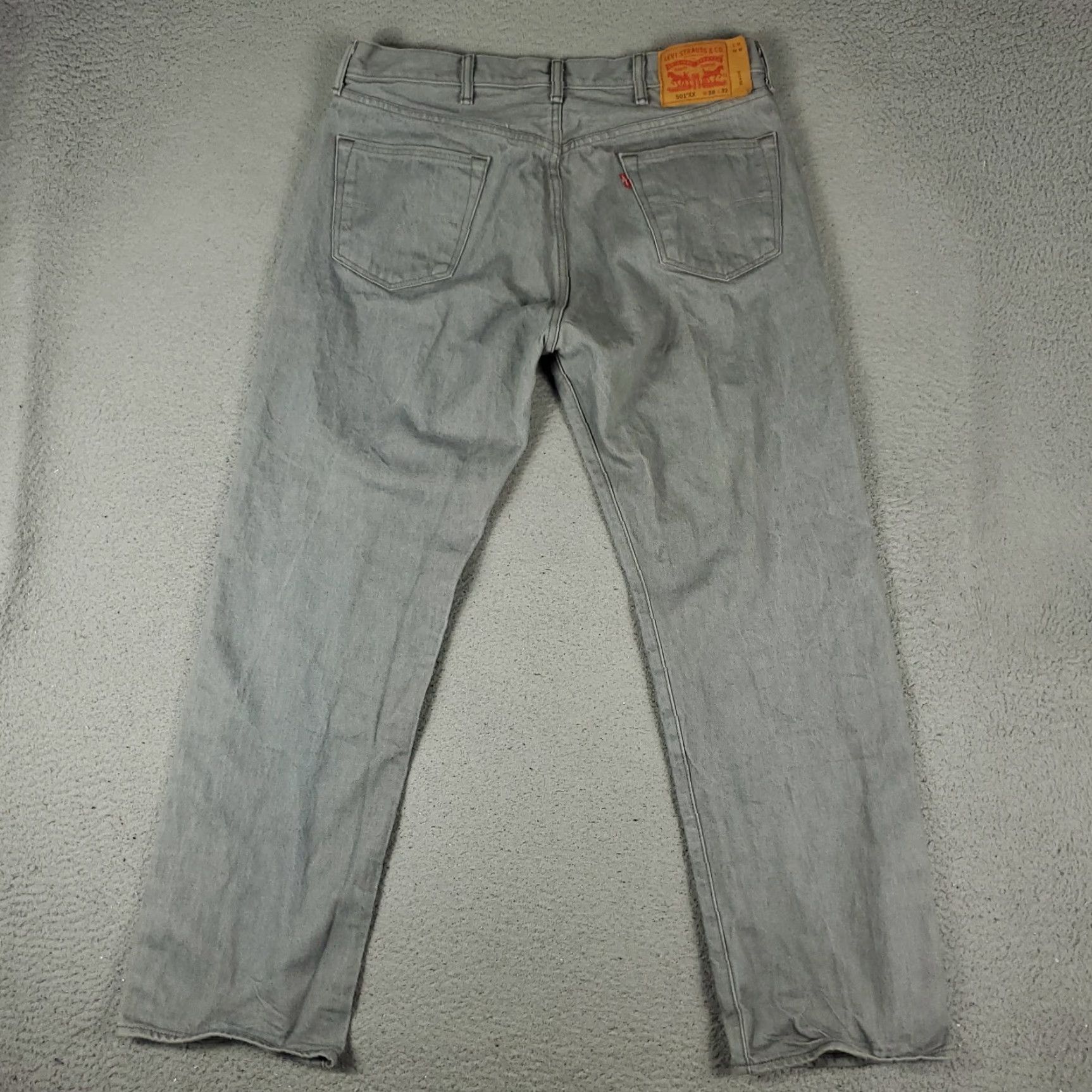 Levi's LEVI'S 501 Jeans - Jeans Mens 38x30 Gray Denim, Button Fly, Straight Leg, 5-Pocket, Regular Rise, Medium Wash, Classic American Mens Size US 38 / EU 54 - 7 Thumbnail