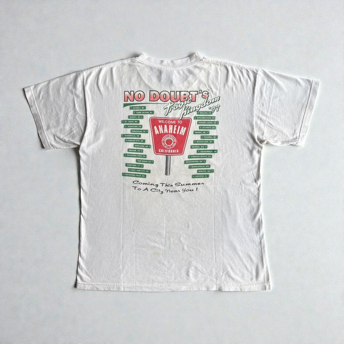 Band Tees Vintage Band Shirt No Doubt Tragic Kingdom 1997 Tour Size US L / EU 52-54 / 3 - 2 Thumbnail