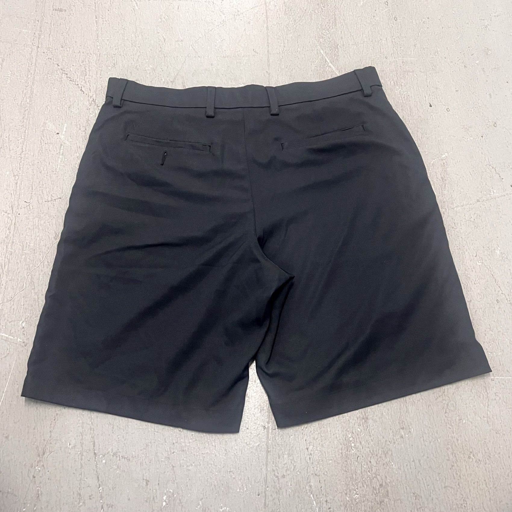 Callaway Callaway Golf Shorts Men 36 Black Performance Stretch Flat Front Casual Size US 36 / EU 52 - 2 Thumbnail