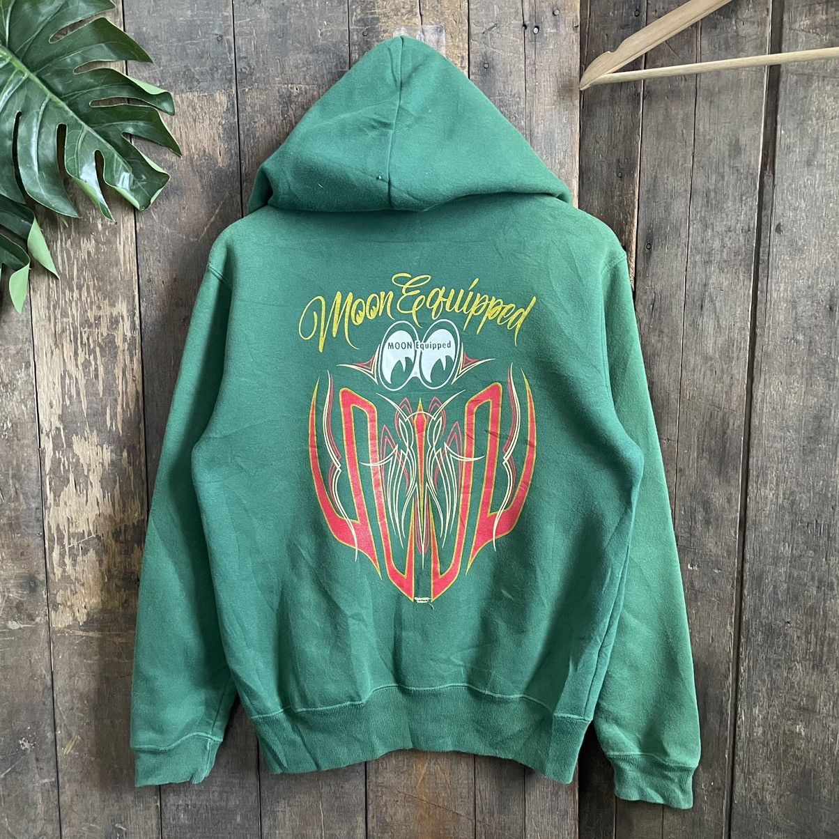 Vintage Vintage Moon Eyes Equipped Racing Hoodie Size US M / EU 48-50 / 2 - 1 Thumbnail