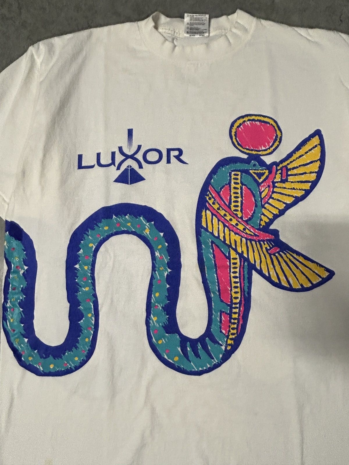 Vintage Vintage 90s Luxor Casino Graphic Tee Size US XL / EU 56 / 4 - 2 Thumbnail