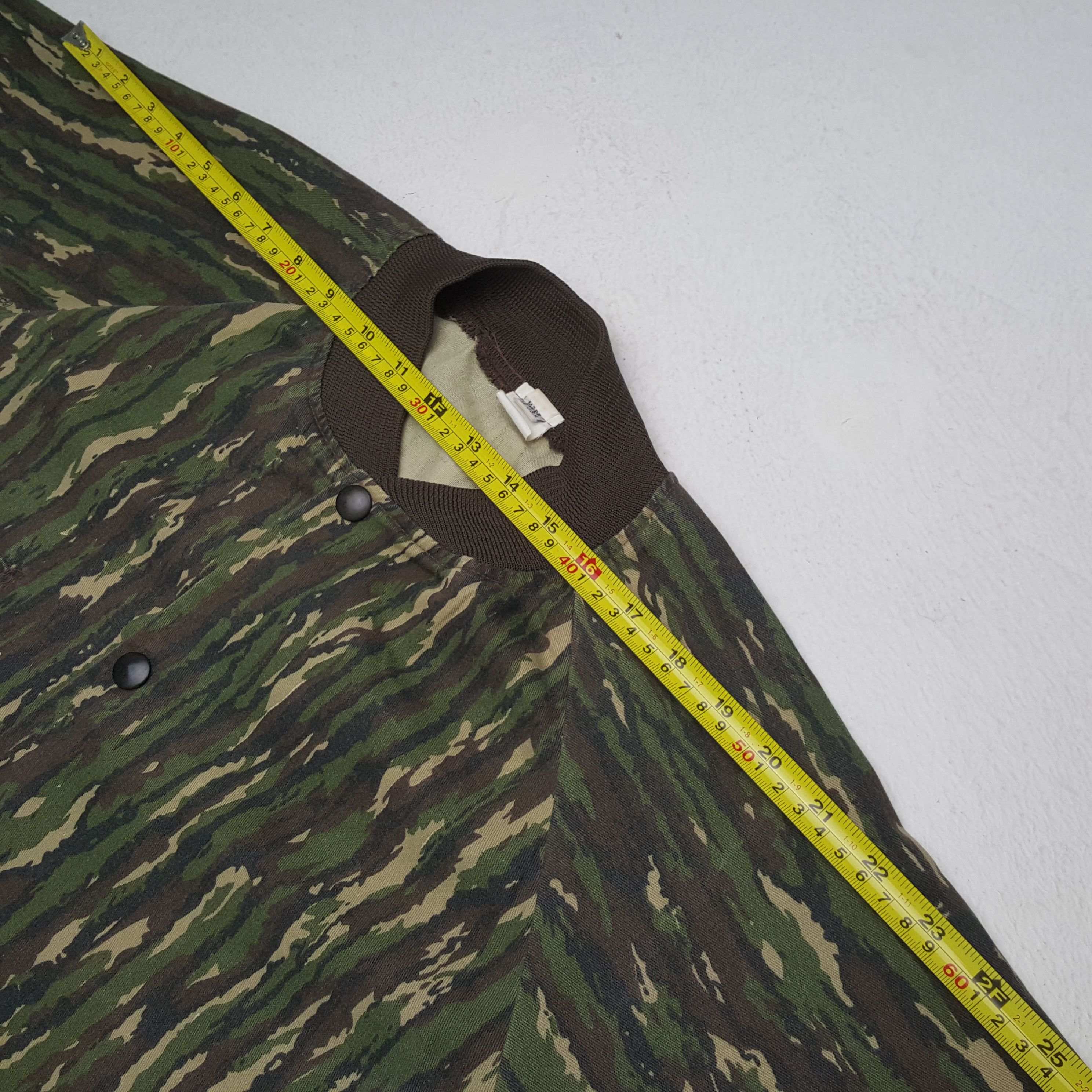 Vintage Vintage Realtree American Mountain Motif Jacket RR10 Size US XL / EU 56 / 4 - 4 Thumbnail