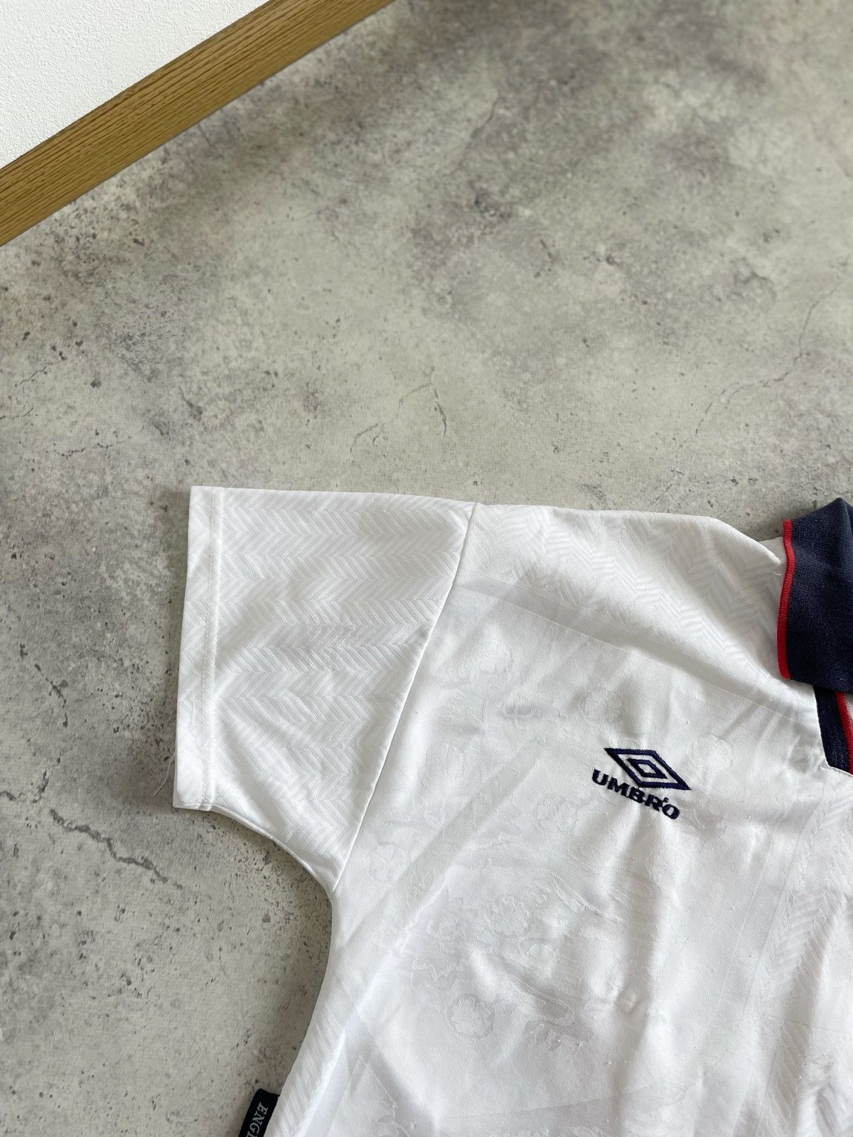 Umbro Vintage Umbro England 1993-1995 Home Soccer Player 10# Platt Size US M / EU 48-50 / 2 - 3 Thumbnail