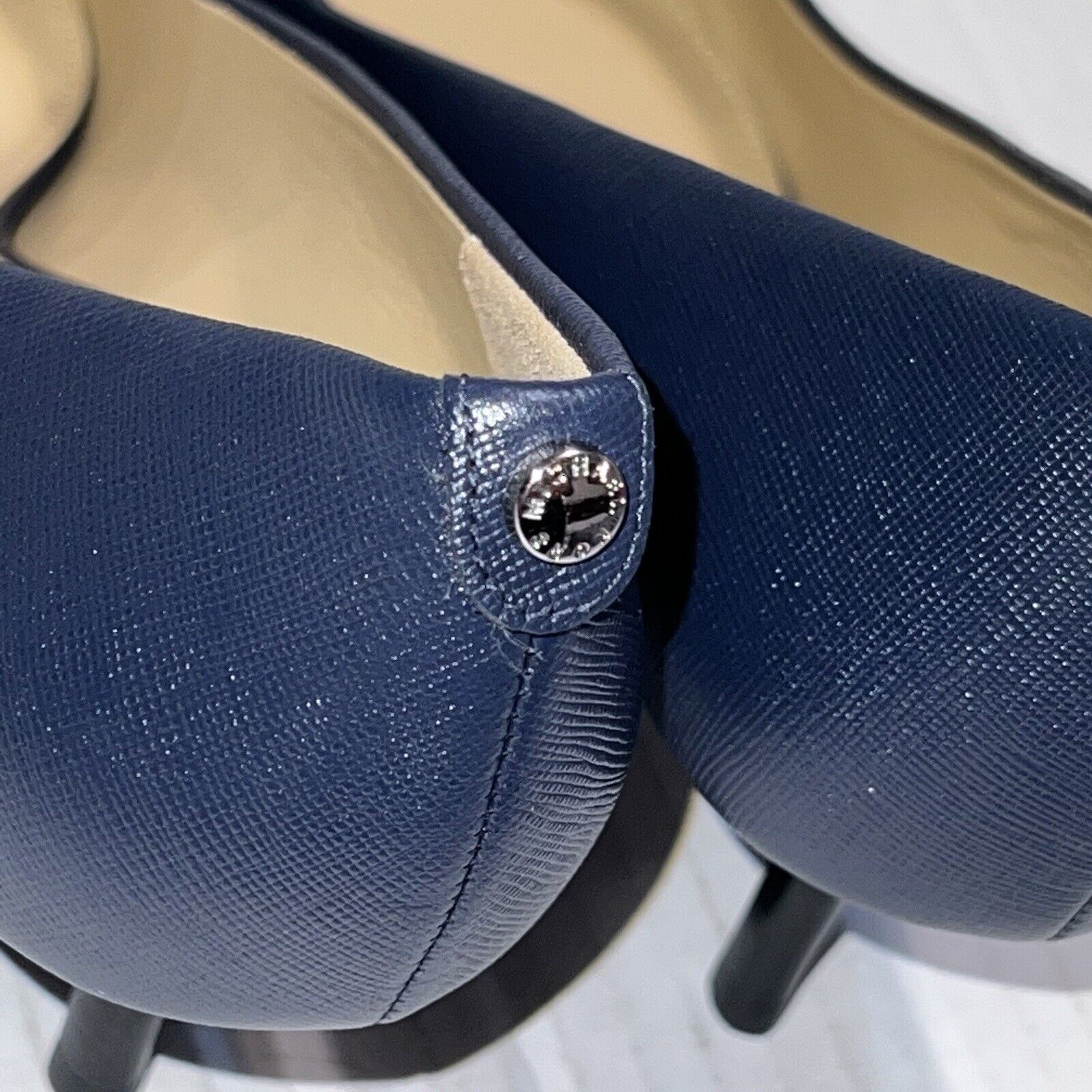 Michael Kors Michael Kors Alina Size 10M Blue Leather Heels PV19B Size US 10 / IT 40 - 14 Thumbnail