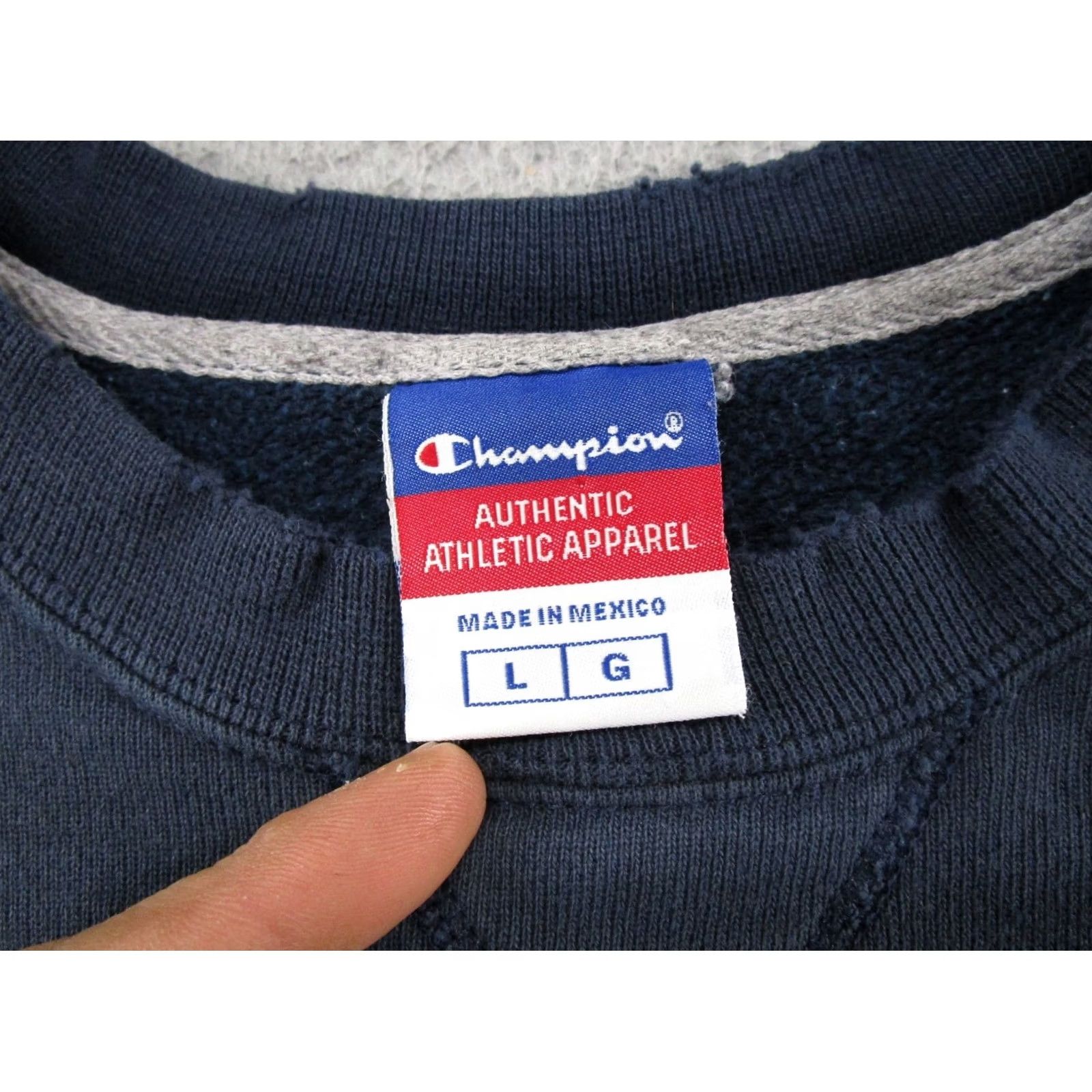 Champion VTG Champion Sweatshirt Crewneck L Blue Men's Size US L / EU 52-54 / 3 - 2 Thumbnail