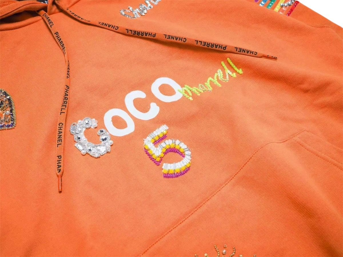 Chanel Chanel x Pharrell Williams M Embroidered Orange Logo Hoodie Size US M / EU 48-50 / 2 - 4 Thumbnail