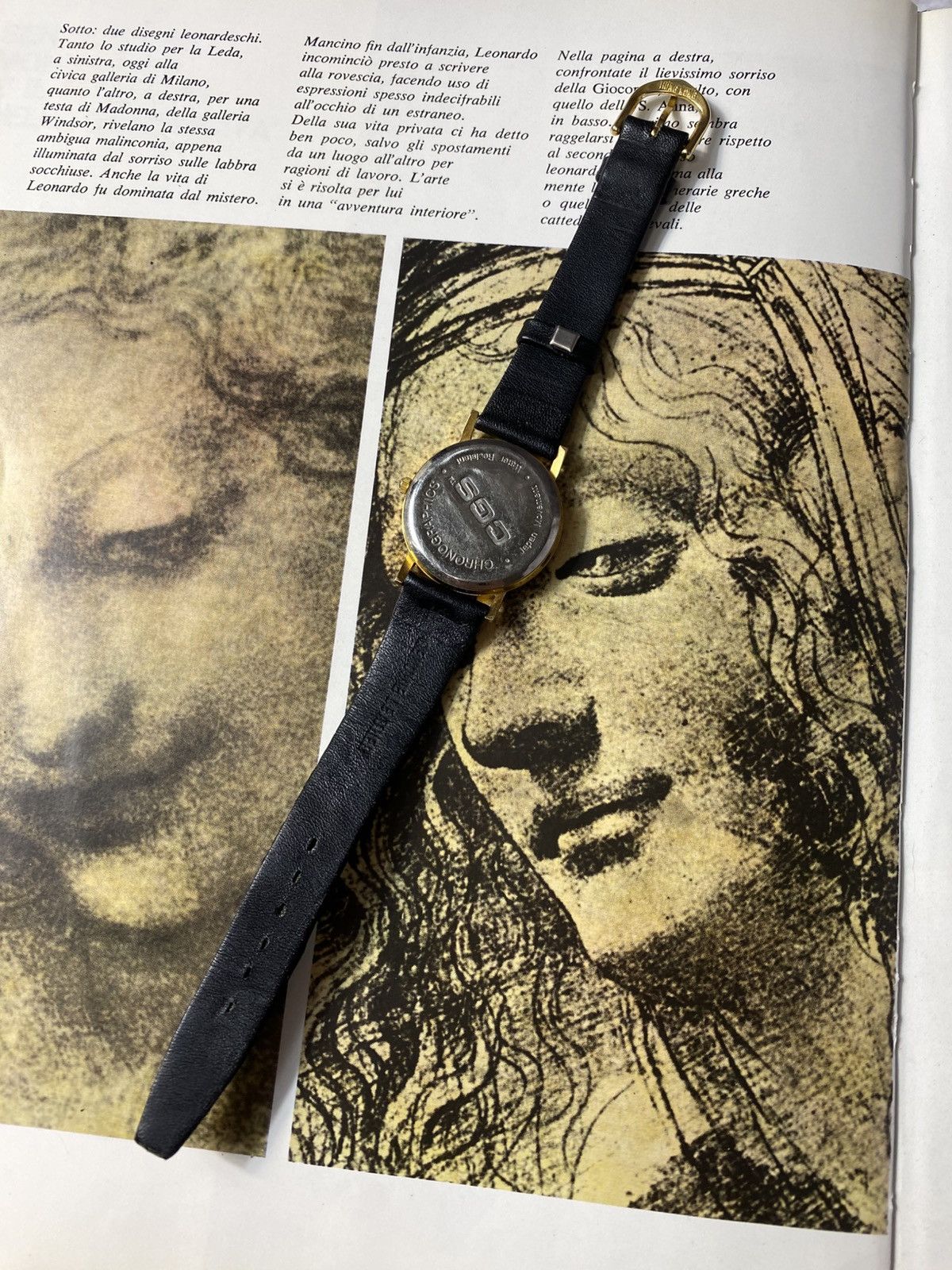 Japanese Brand Vintage Dog Face Watch. Beagle/Spaniel Print. Unisex Size ONE SIZE - 6 Thumbnail