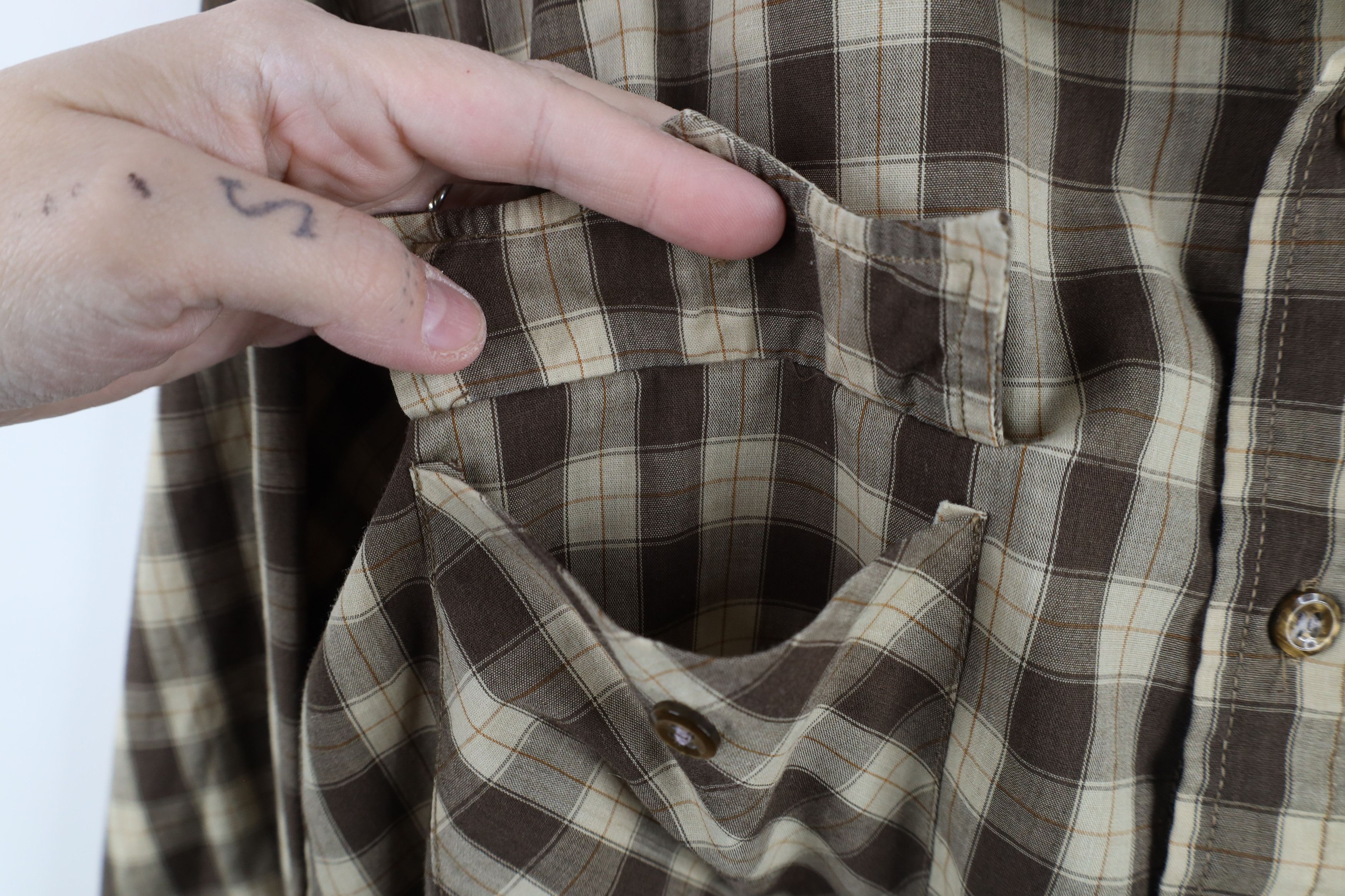 Vintage Vintage 70s Streetwear Checkered Plaid Collared Button Shirt Size US M / EU 48-50 / 2 - 4 Thumbnail