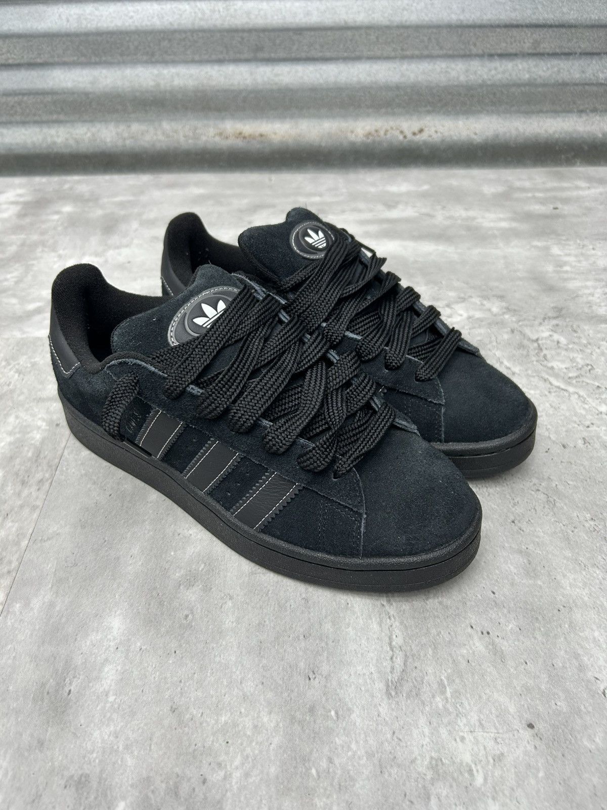Adidas Adidas campus Black Size US 9 / EU 42 - 1 Thumbnail