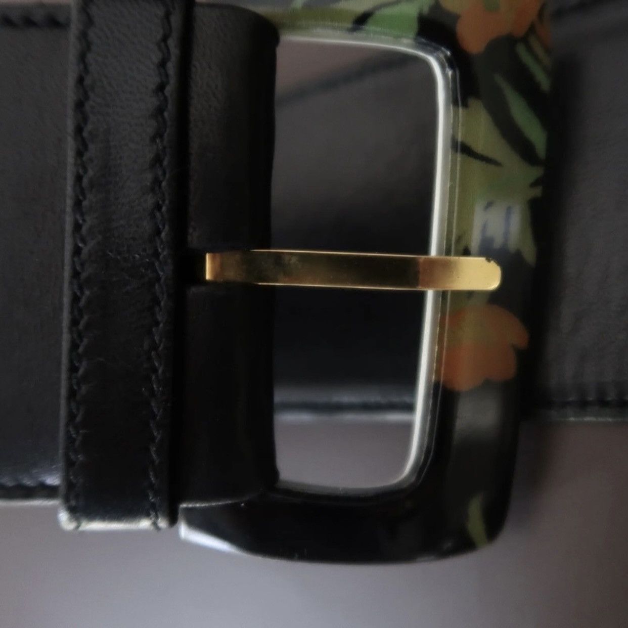 Gucci Vintage Gucci 80’s floral buckle wide leather waist belt Size ONE SIZE - 7 Thumbnail