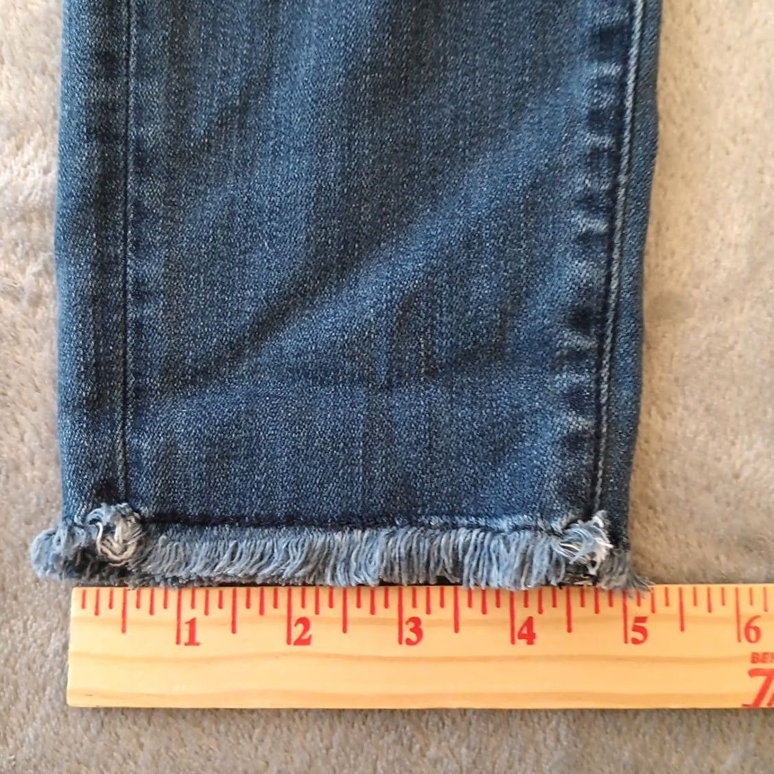 Anthropologie Anthropologie Jeans Women Size 28P Blue Pilcro & The Letterpress Skinny Frayed Hem 5-Pocket Denim Mid Rise XS? No, keep: 28P Size 28" / US 6 / IT 42 - 6 Thumbnail