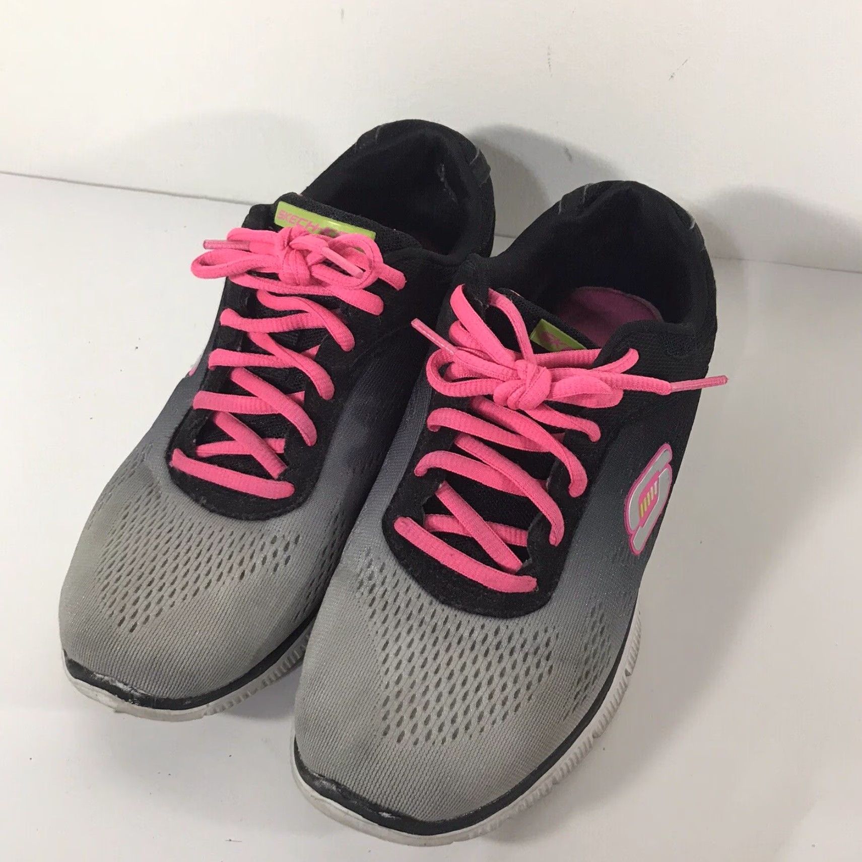 SKECHERS Skechers Skech-Knit Memory Foam Sneakers Women’s Size 7.5 Multicolor Knit Low Top Casual Athletic Shoes Womens Size US 7.5 / IT 37.5 - 2 Thumbnail