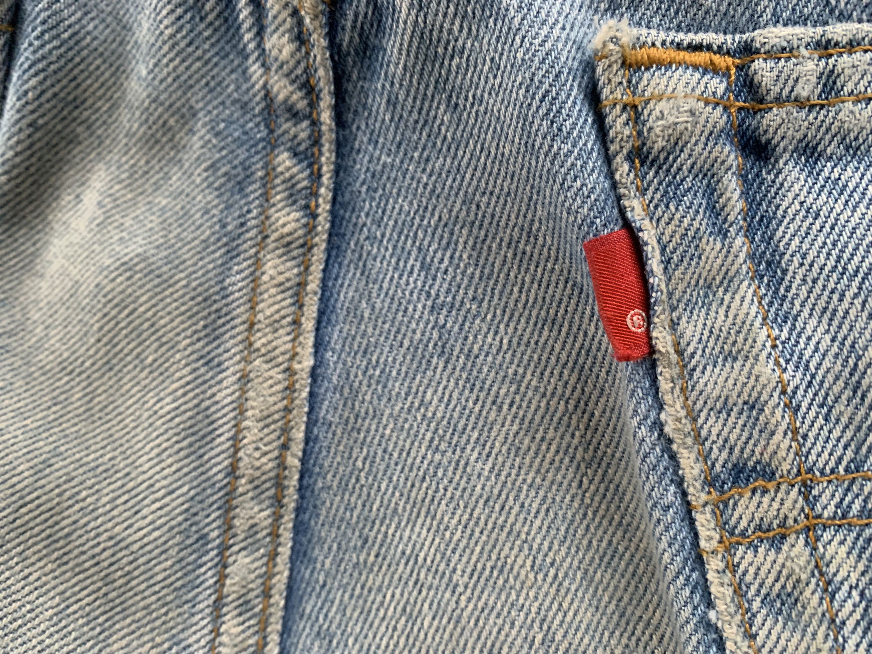 Levi's Vintage Clothing Vintage Levi’s 501 Made in USA Light Wash Jeans Size US 34 / EU 50 - 9 Thumbnail