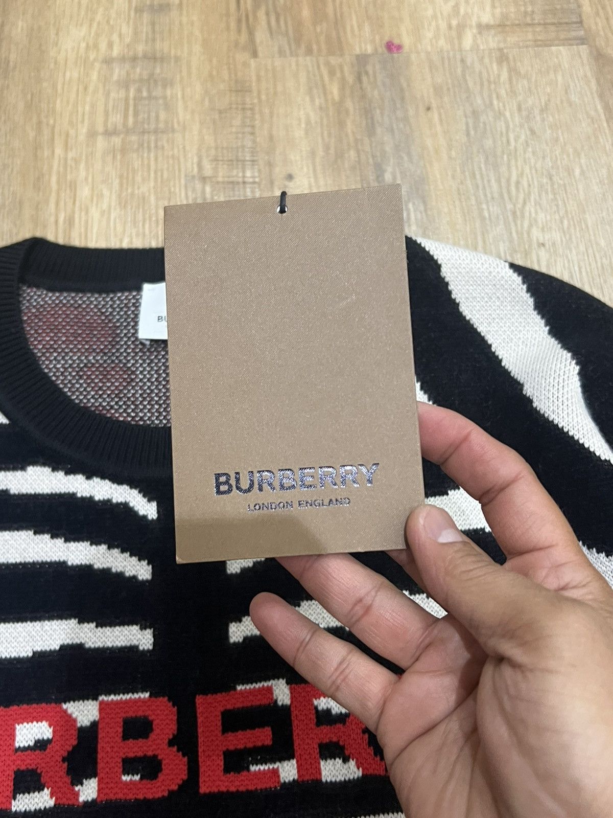 Burberry Burberry Mens Jennings Zebra Logo Jumper Knit Sweater Size US L / EU 52-54 / 3 - 8 Thumbnail