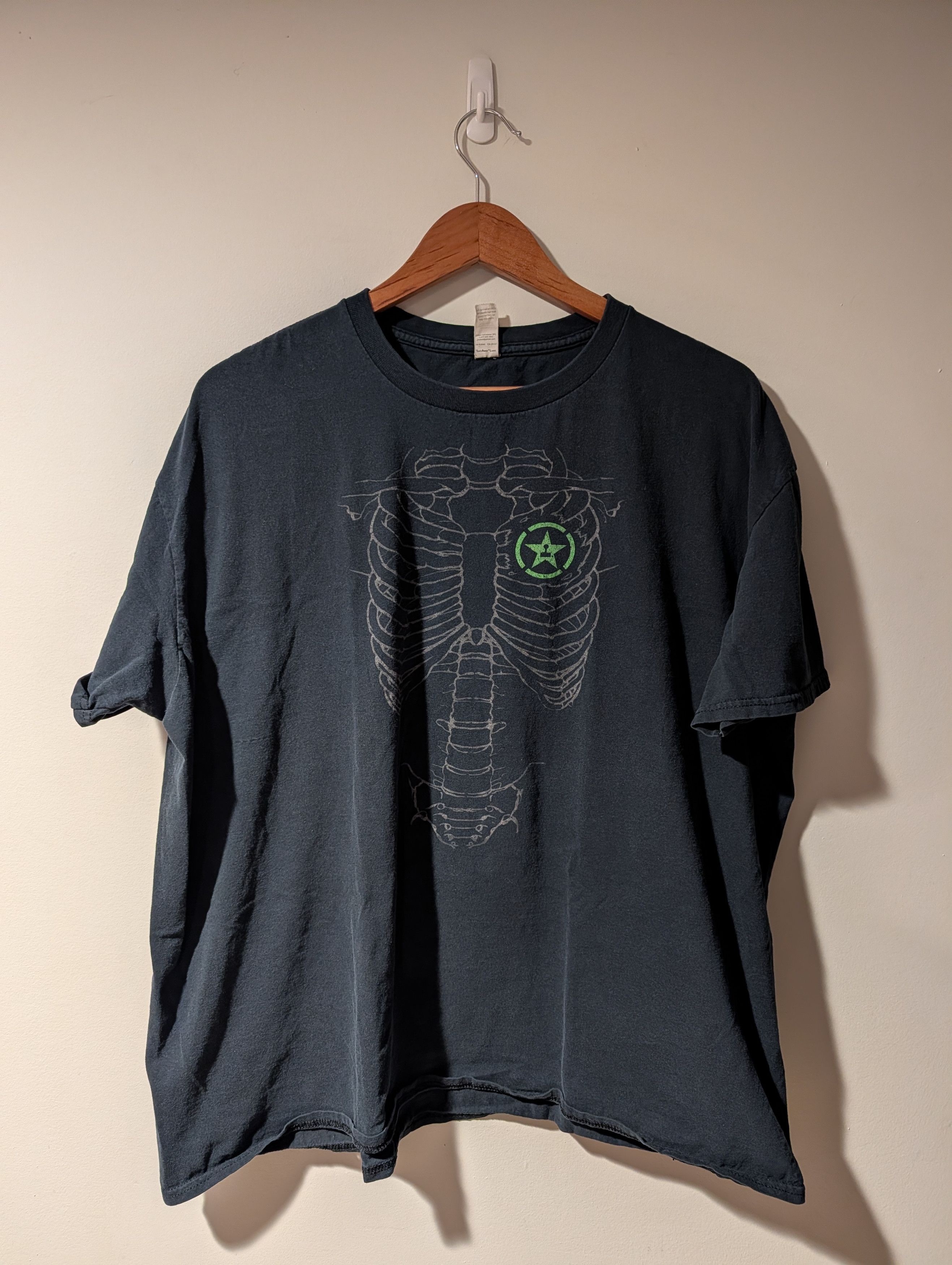 Microsoft Vintage Achievement Hunter Rooster Teeth Skeleton T-Shirt Size US XXL / EU 58 / 5 - 1 Thumbnail