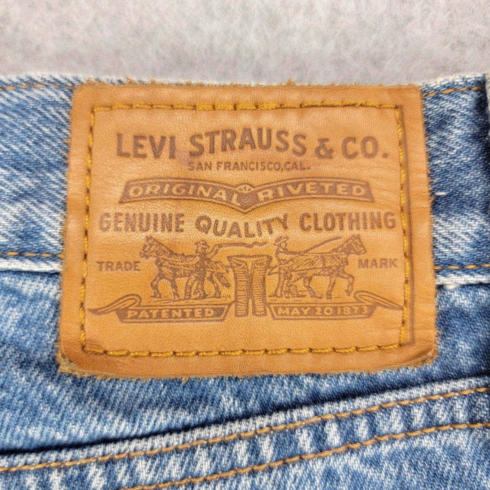 Levi's Levi's Jeans Womens 27 Blue Wedgie High Rise Button Fly Distressed Raw Hem Jeans Size 27" / US 4 / IT 40 - 7 Thumbnail