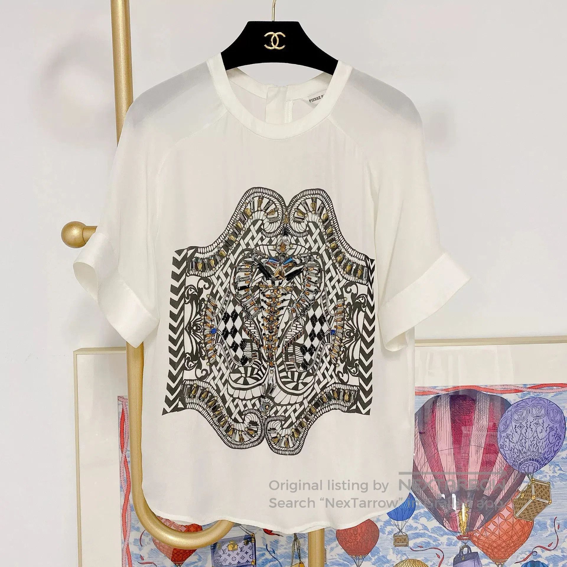 Balmain BALMAIN White Printed T-Shirt. Size XXS / US 00 / IT 34 - 1 Thumbnail