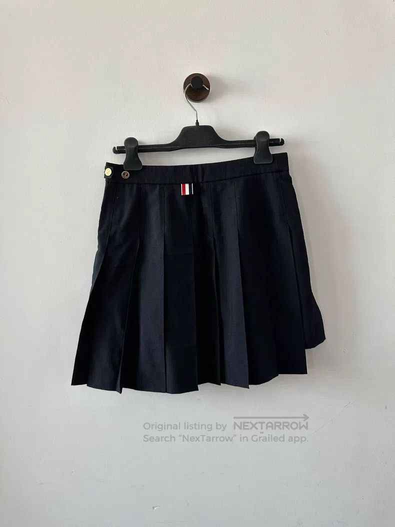 Thom Browne Thom Browne Pleated Skirt Size 27" / US 4 / IT 40 - 1 Thumbnail