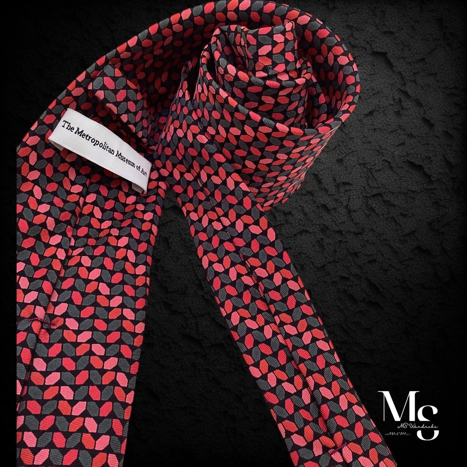 Other THE METROPOLITAN MUSEUM OF ART Red Geometric Luxury Silk Tie Size ONE SIZE - 3 Thumbnail