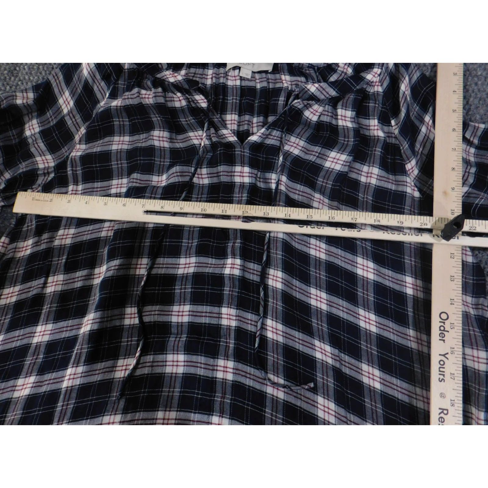 Loft LOFT Shirt Womens Large Navy Plaid Peasant Blouse 3/4 Sleeve V-Neck Raglan Flowing Blouse Womens L Navy Plaid Decade Pattern Shirt Size L / US 10 / IT 46 - 6 Thumbnail