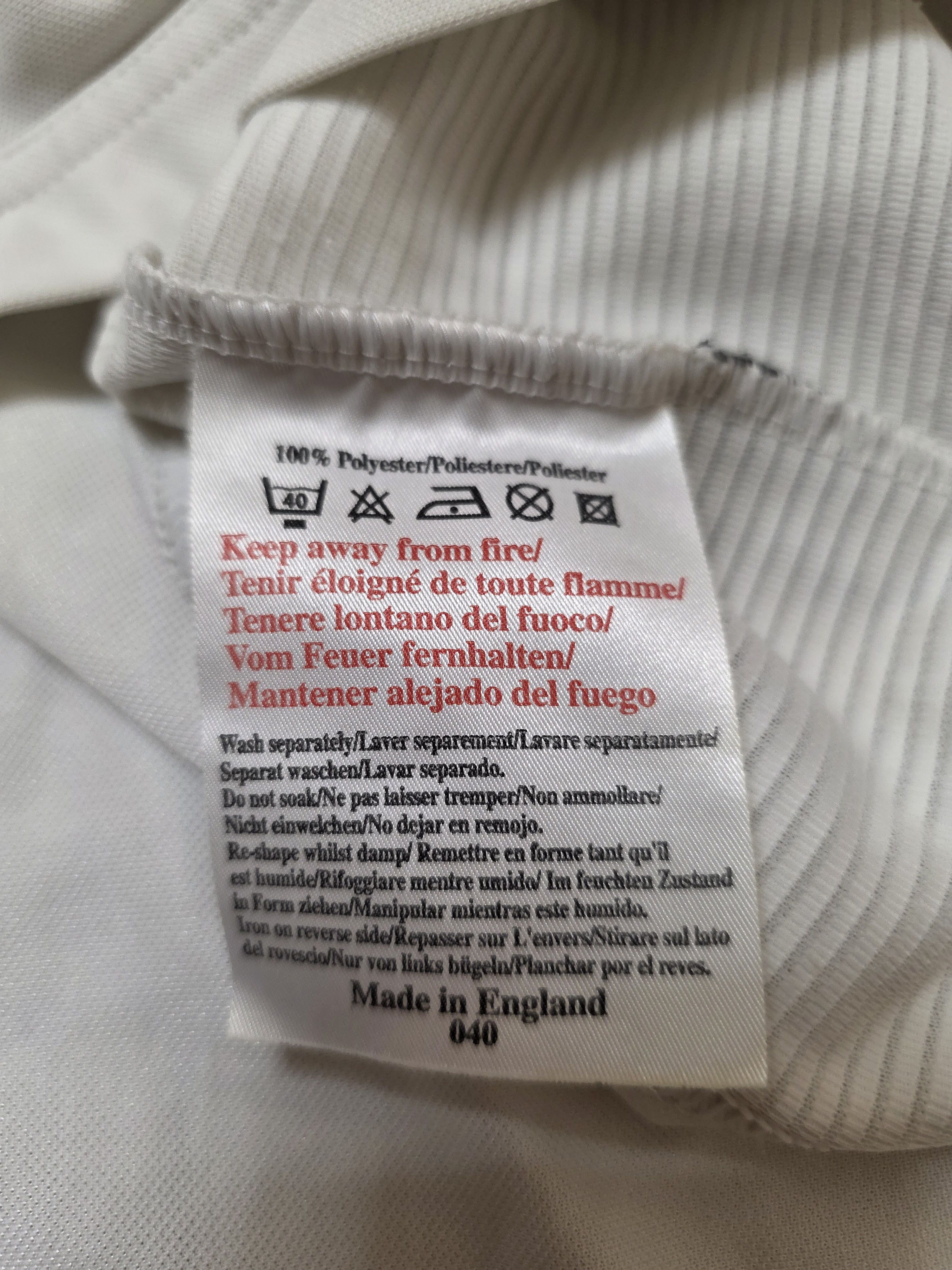 Vintage ENGLAND 1999 2001 HOME VINTAGE FOOTBALL SHIRT SOCCER JERSEY Size US XXL / EU 58 / 5 - 9 Thumbnail