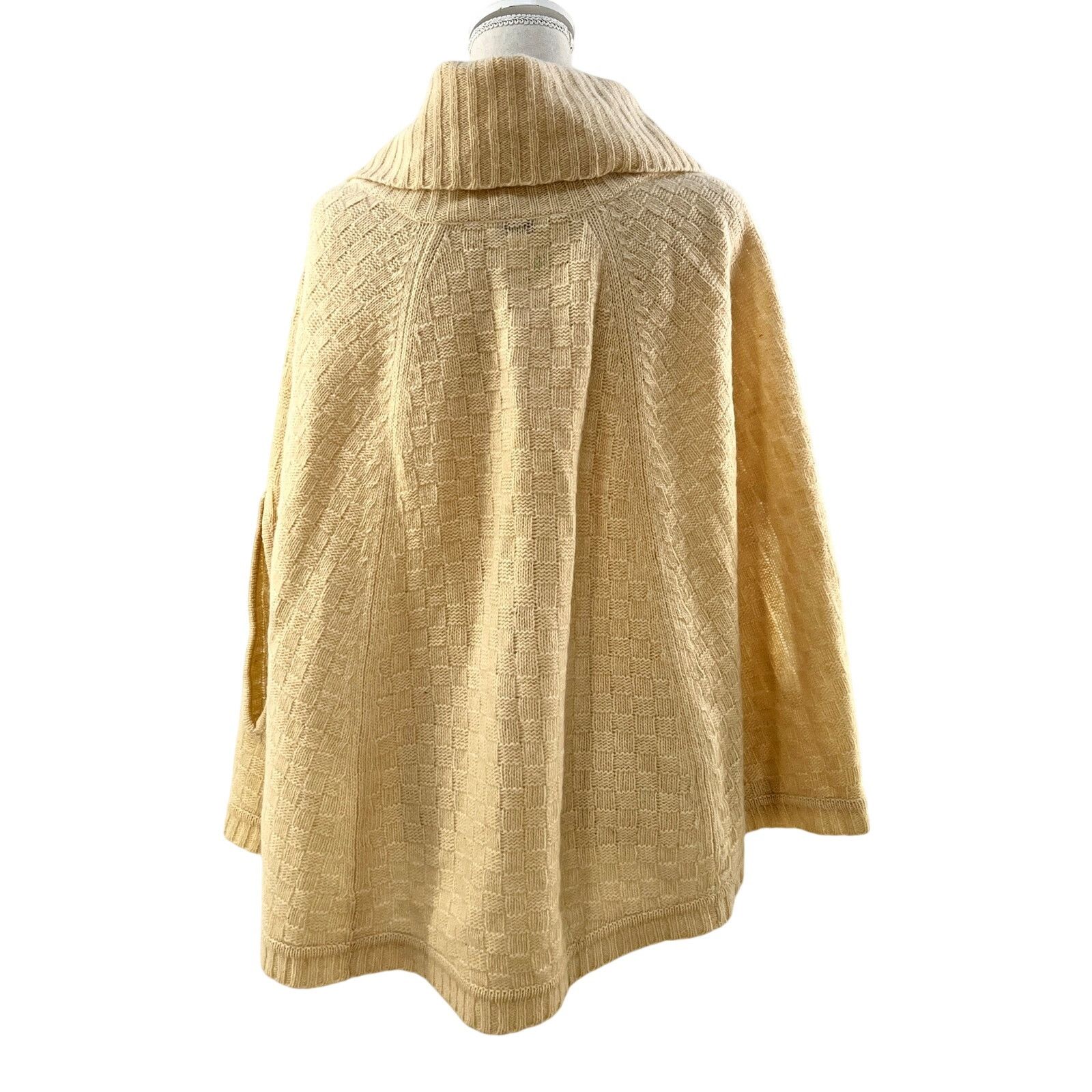 Vintage Vintage Talbots Ivory Wool Caplet Basketweave Knit Poncho Size ONE SIZE - 8 Thumbnail