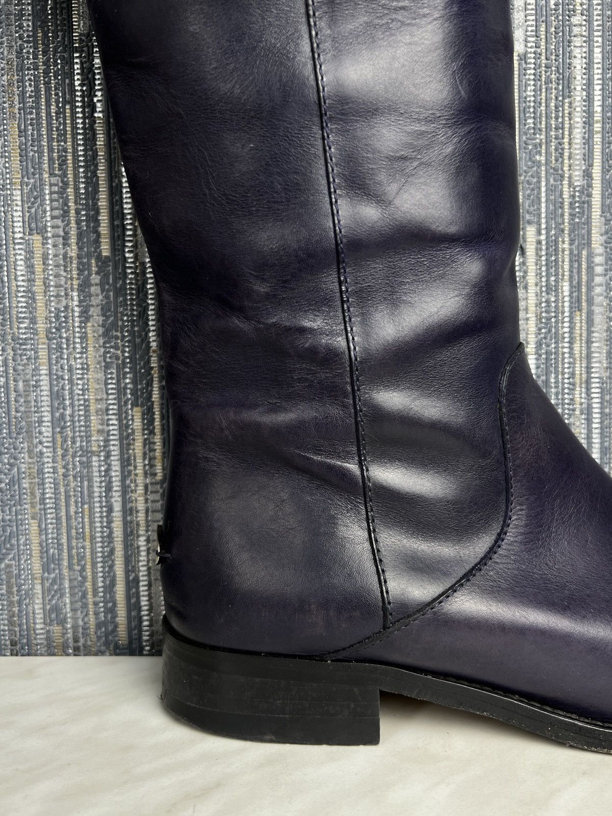 Jimmy Choo Jimmy Choo Purple Leather Knee High Boots (Y0337) Size US 8.5 / IT 38.5 - 13 Thumbnail
