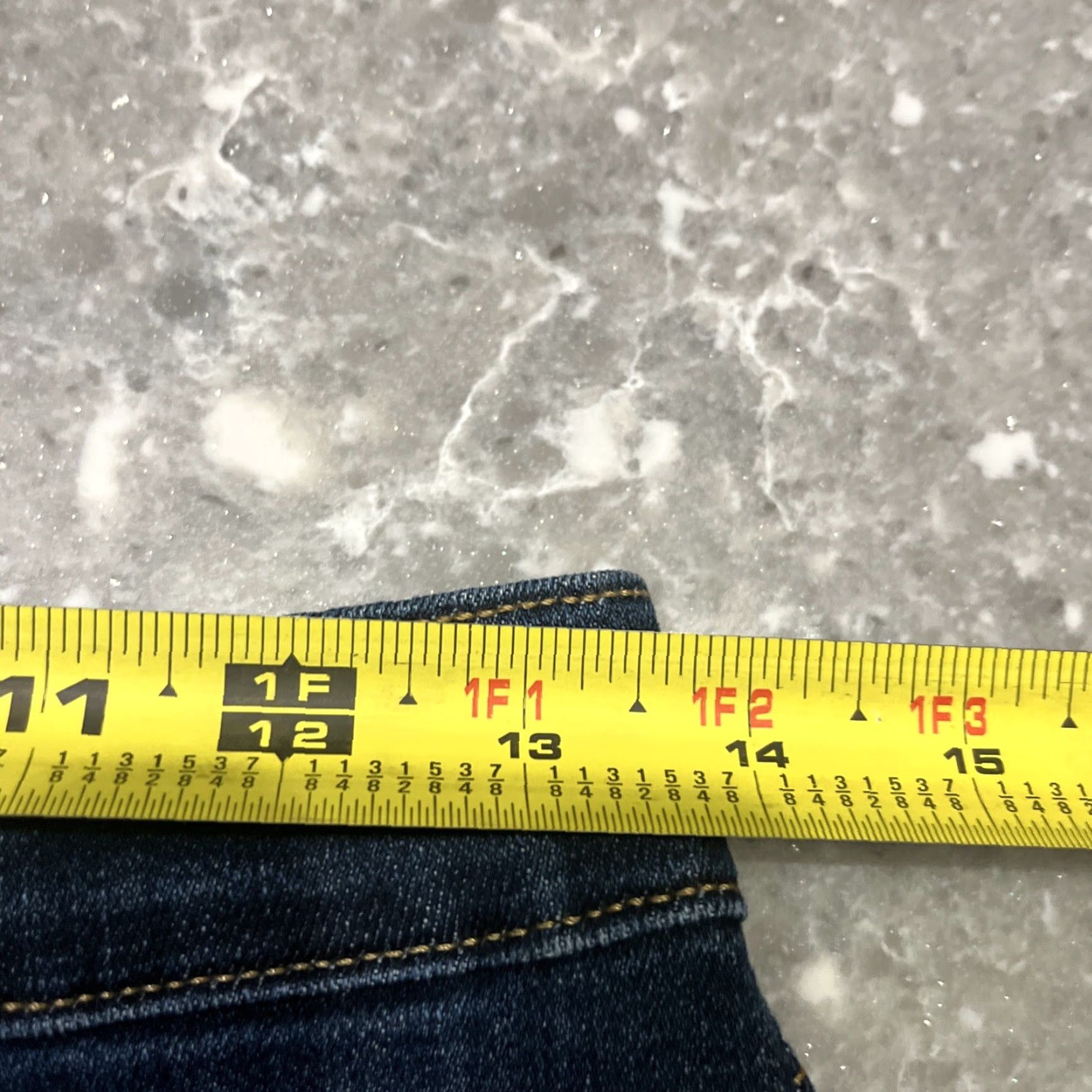 Levi's Levis Fit High Rise Raw Hem Womens 27 Tag Size 27" / US 4 / IT 40 - 4 Thumbnail