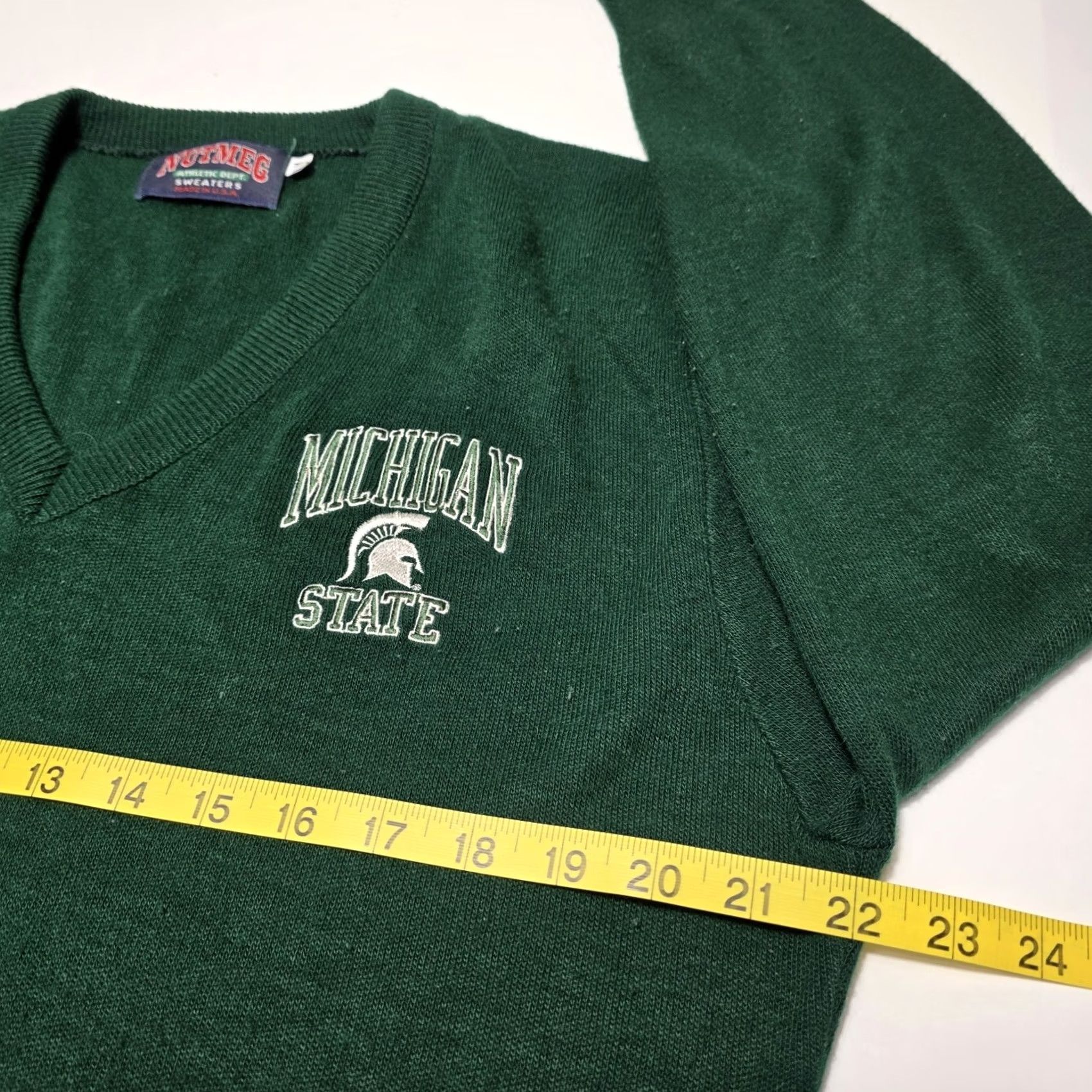 Nutmeg VINTAGE Nutmeg Michigan State Spartans V-neck Sweater Size Medium Made In USA Size US M / EU 48-50 / 2 - 5 Thumbnail