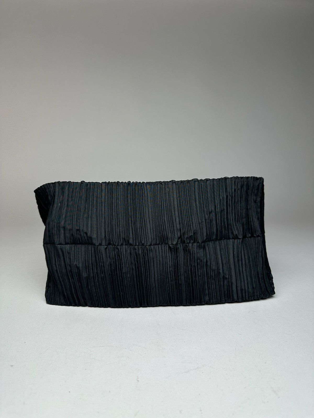 Issey Miyake Vintage Issey Miyake Plissee Bag Black Size ONE SIZE - 6 Thumbnail