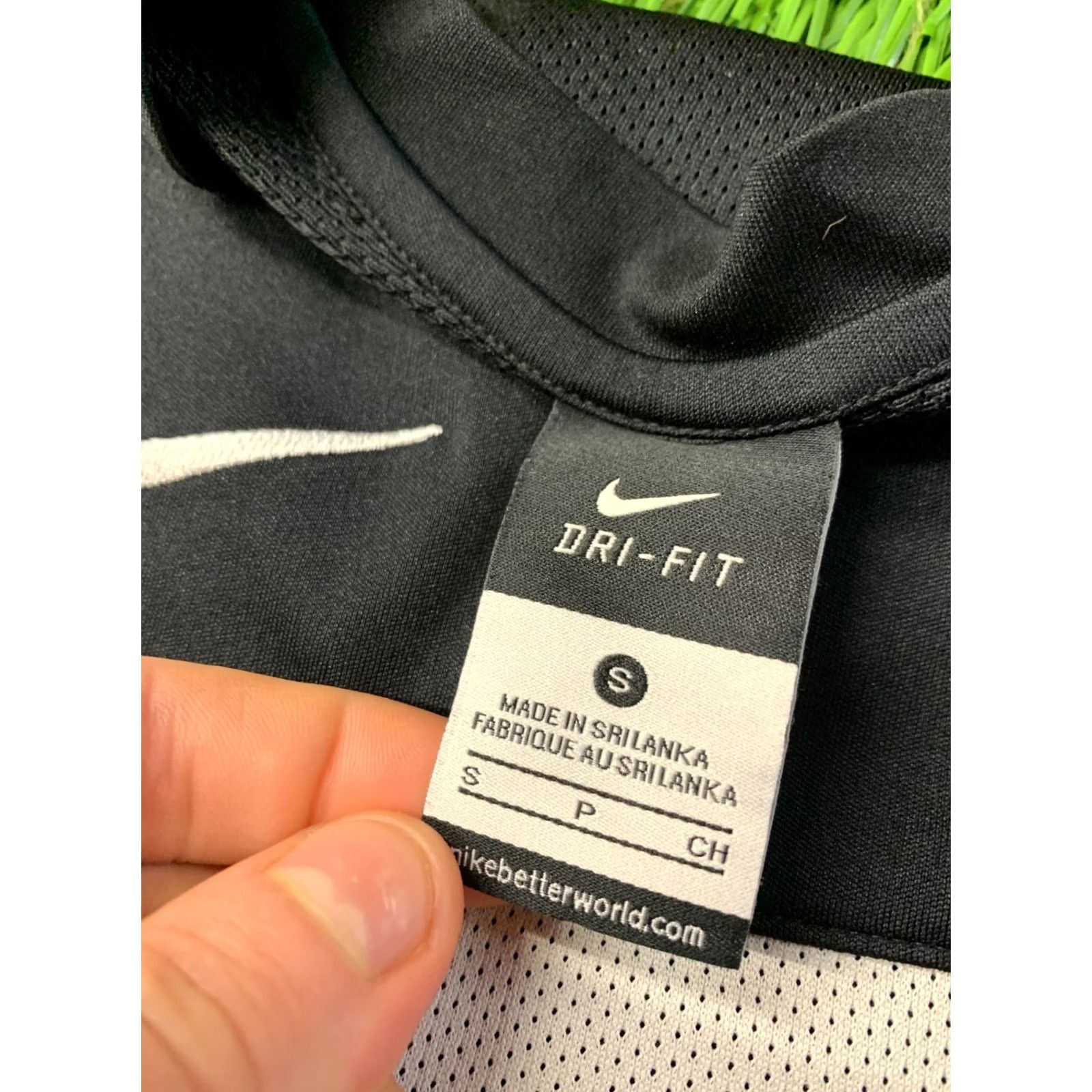 Nike Nike Dri-FIT Shirt Men 2016 Academy Football Jersey Tee Size S Black and White Nike Dri-FIT 2016 Soccer Shirt Mens Size US S / EU 44-46 / 1 - 6 Thumbnail