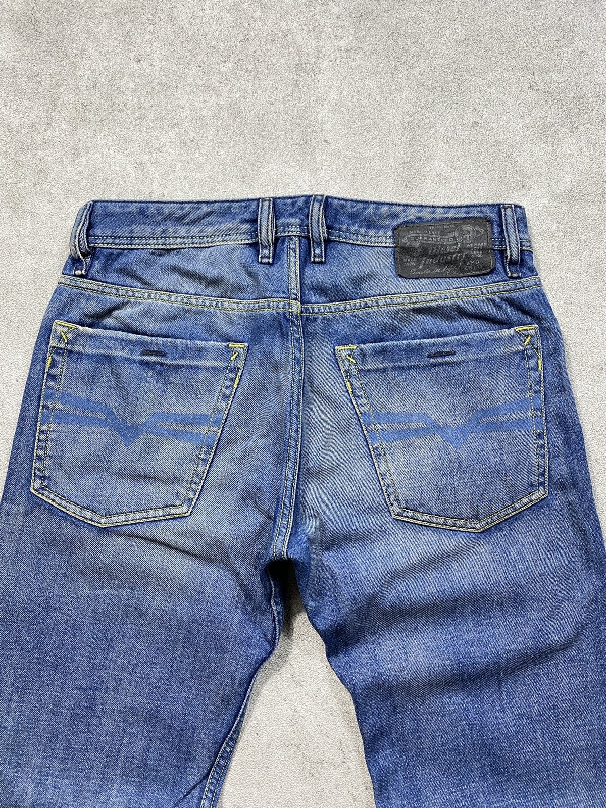 Diesel Y2k Diesel Bootcut Wash Denim Low Rise Jeans Size US 31 - 6 Thumbnail