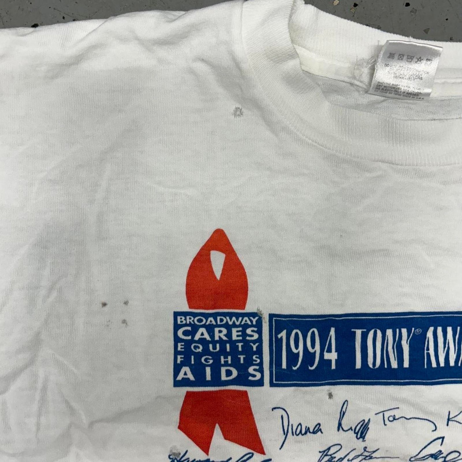 Fruit Of The Loom 1994 Tony Award/World Cup Test Print T-shirt Size US XL / EU 56 / 4 - 3 Thumbnail