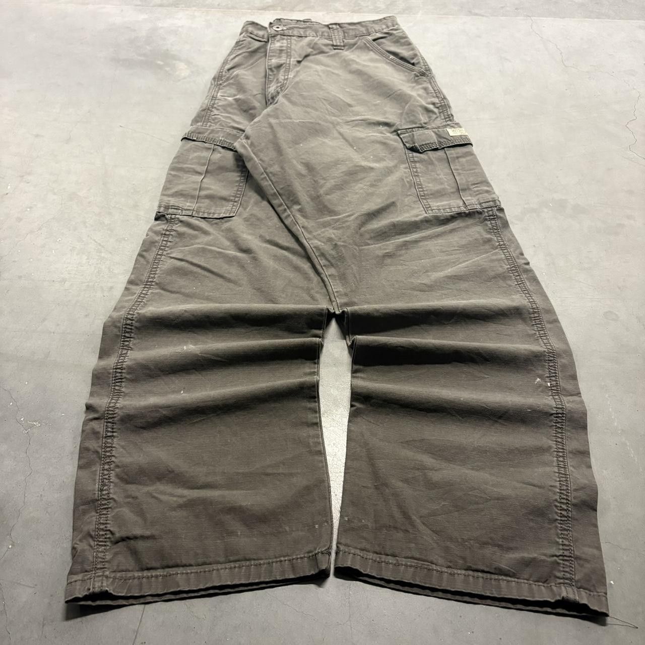 Vintage Crazy Vintage Y2K/2000 Super Baggy Wideleg Dark Grey Grunge Streetwear Cargo pants! Size US 38 / EU 54 - 1 Thumbnail