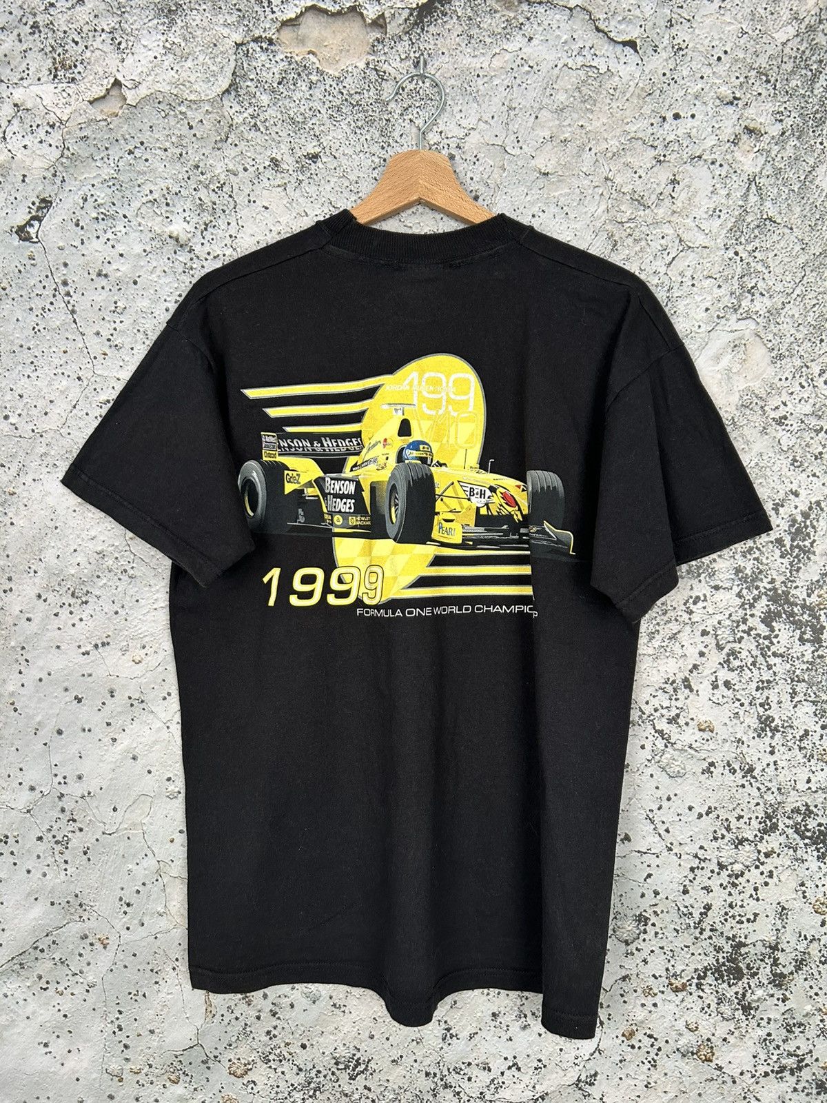 Vintage Vintage F1 1999 Benson & Hedges Racing Motorsport 90s Tee Size US L / EU 52-54 / 3 - 1 Thumbnail