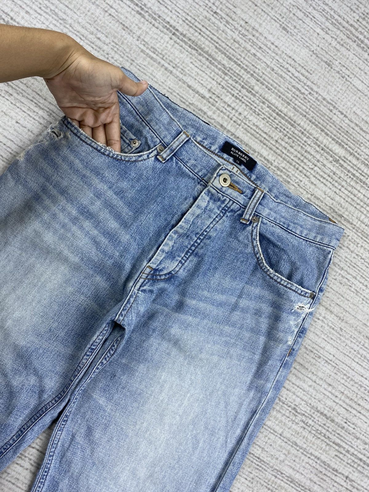 Burberry × Japanese Brand × Vintage Vintage Burberry Black Label Distressed Denim Pants Size US 30 / EU 46 - 10 Thumbnail