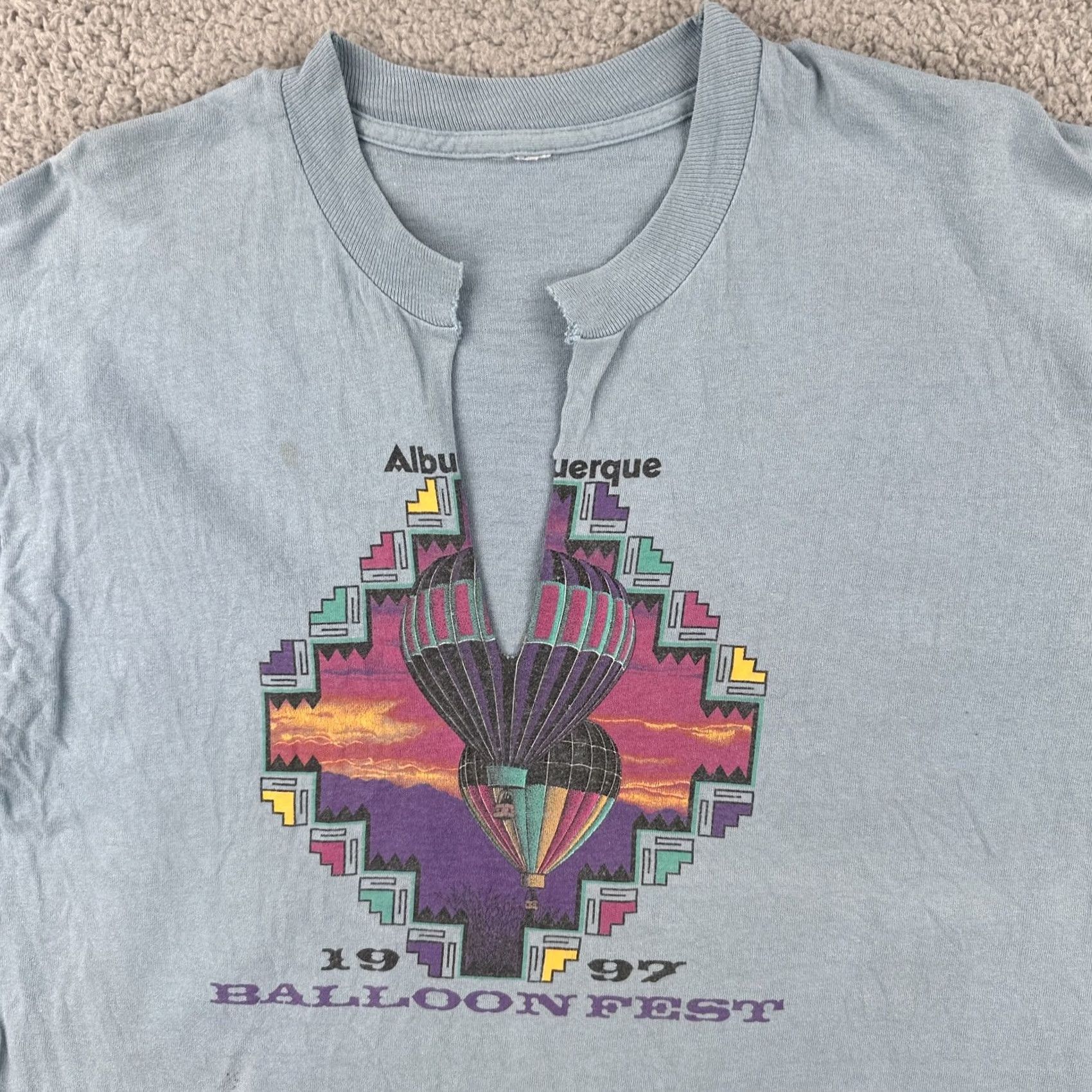Vintage VINTAGE 1997 Albuquerque Balloon Fiesta T Shirt Distressed Blue Cotton V neck Men L Graphic Tee Size US L / EU 52-54 / 3 - 6 Thumbnail