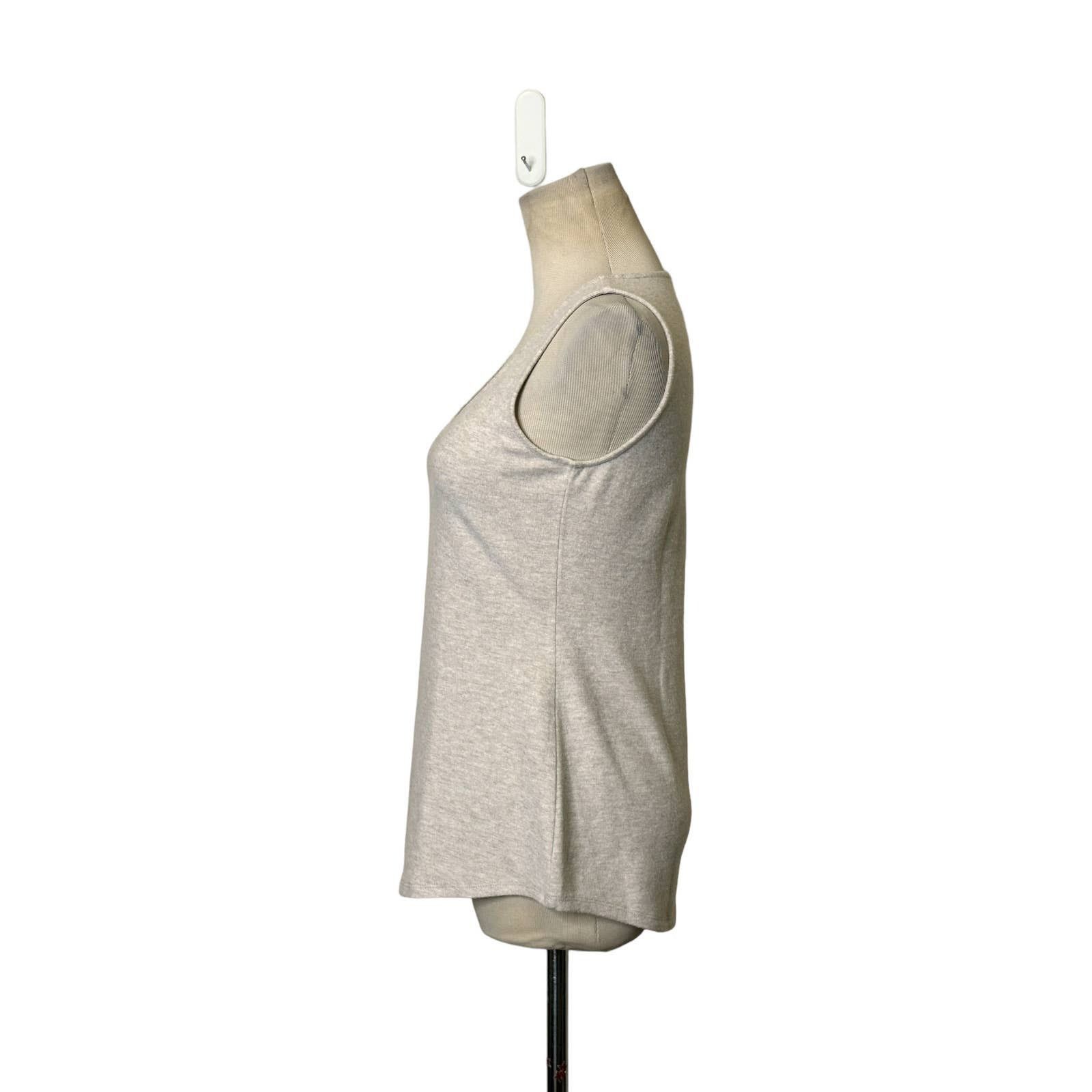 White House Black Market White House Black Market oatmeal tank top size XSP Size XS / US 0-2 / IT 36-38 - 8 Thumbnail