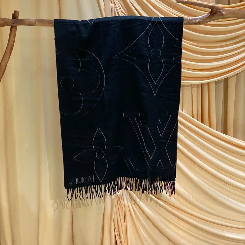 Louis Vuitton Louis Vuitton Black big logo full printed cashmere scarf Size ONE SIZE - 2 Thumbnail
