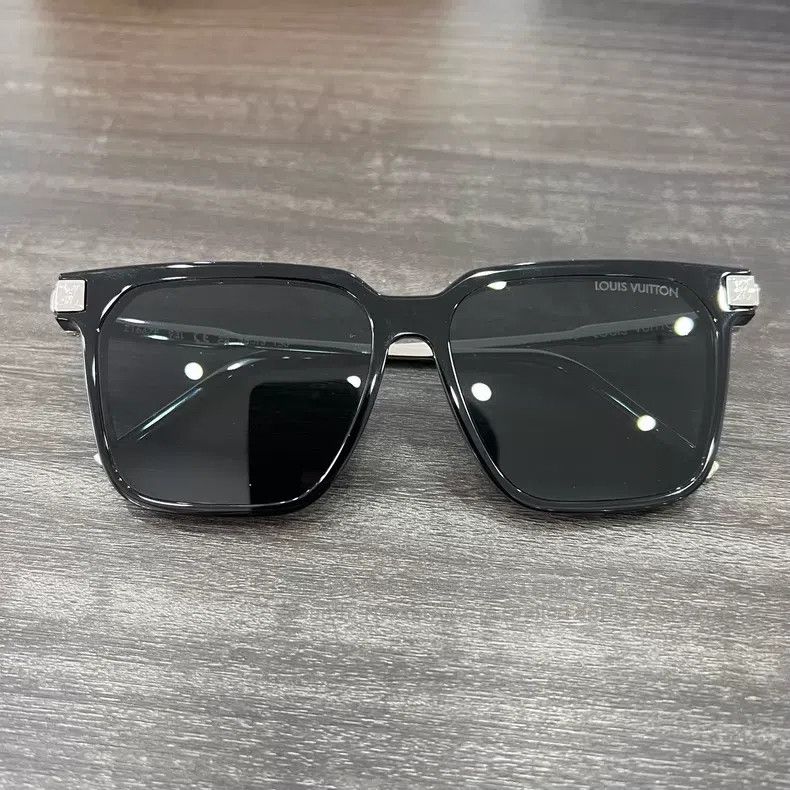 Louis Vuitton Louis Vuitton Sunglasses Size ONE SIZE - 6 Thumbnail