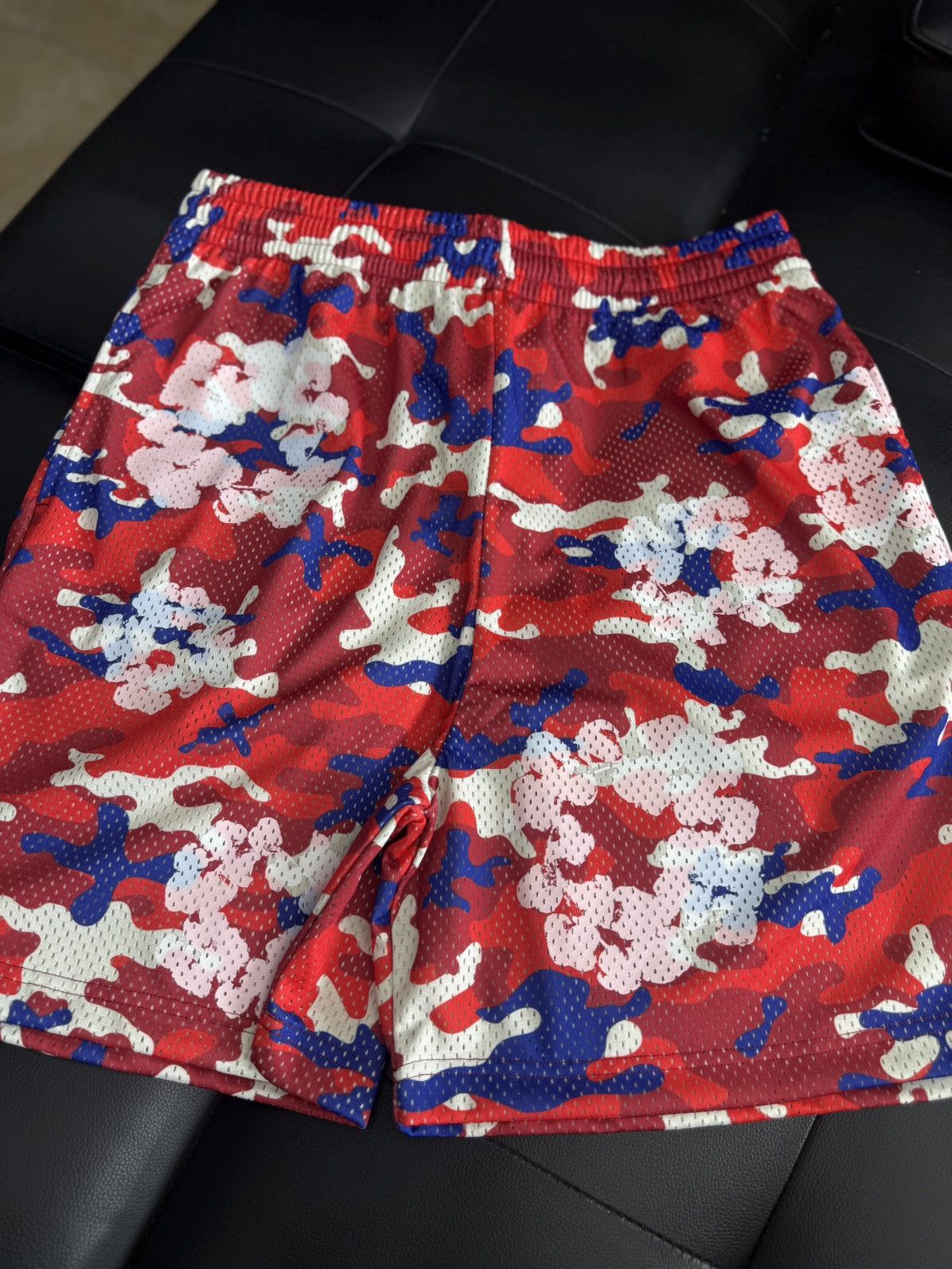 DENIM TEARS Denim Tears Mesh Summer Shorts Red Camo Size Large (NEW) Size US 33 - 5 Thumbnail