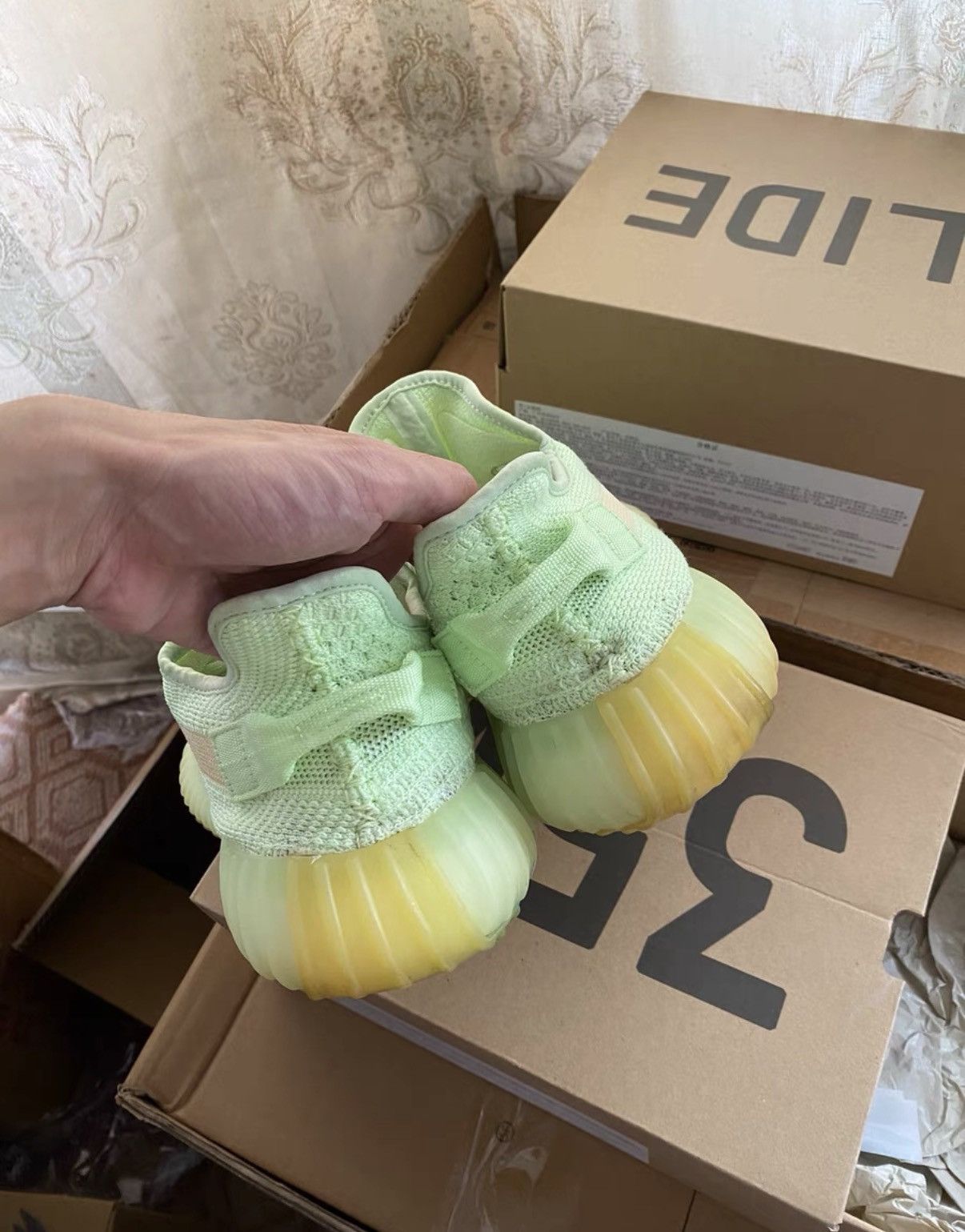Adidas Adidas Yeezy 350 Glow EG5293 K37 Size US 8 / EU 41 - 8 Thumbnail