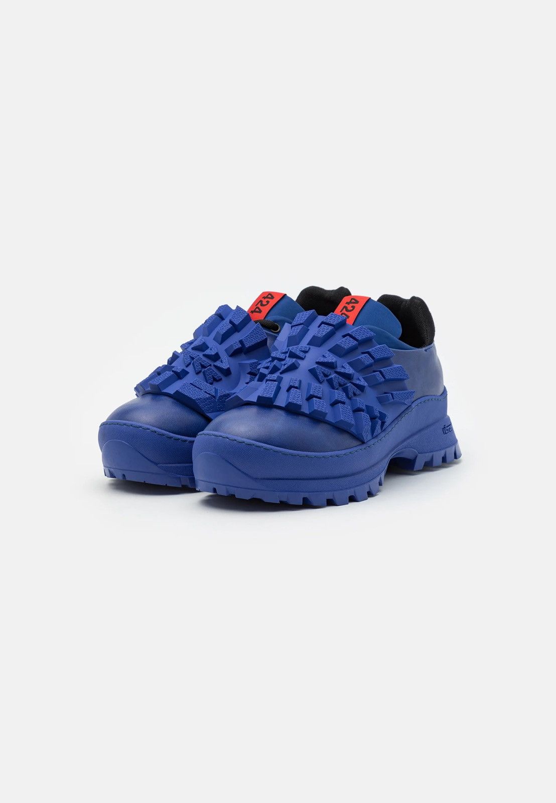 !DS! SS23 424 On Fairfax Blue Car Shoes