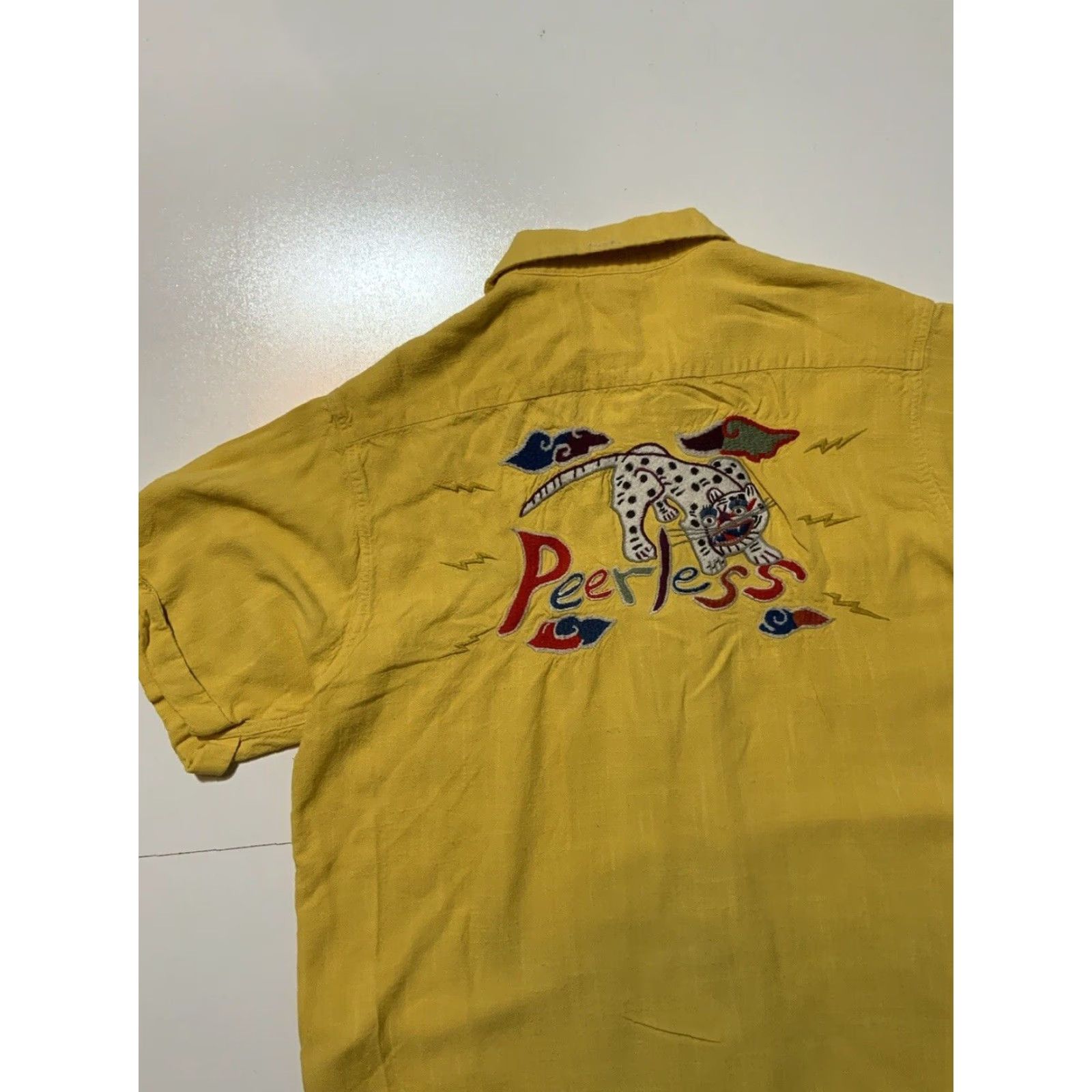 Visvim VINTAGE Visvim Japan Irving Peerless Japanese Tiger Embroidered Loop Collar Camp Shirt S/S Size US S / EU 44-46 / 1 - 5 Thumbnail